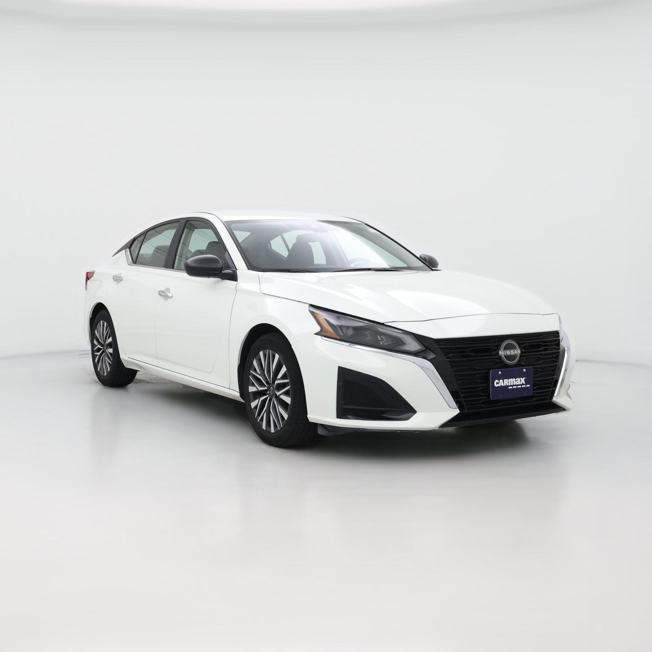 Thumbnail: 2025 Nissan Altima - 1
