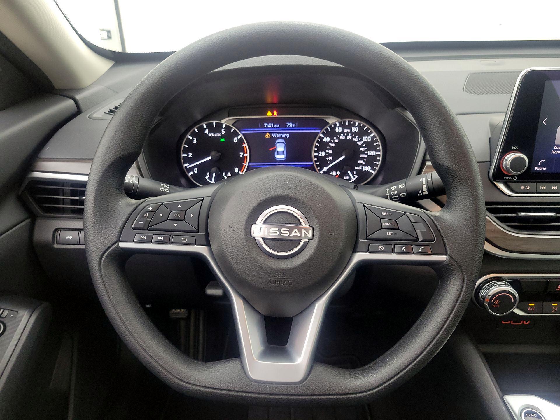Thumbnail: 2025 Nissan Altima - 10