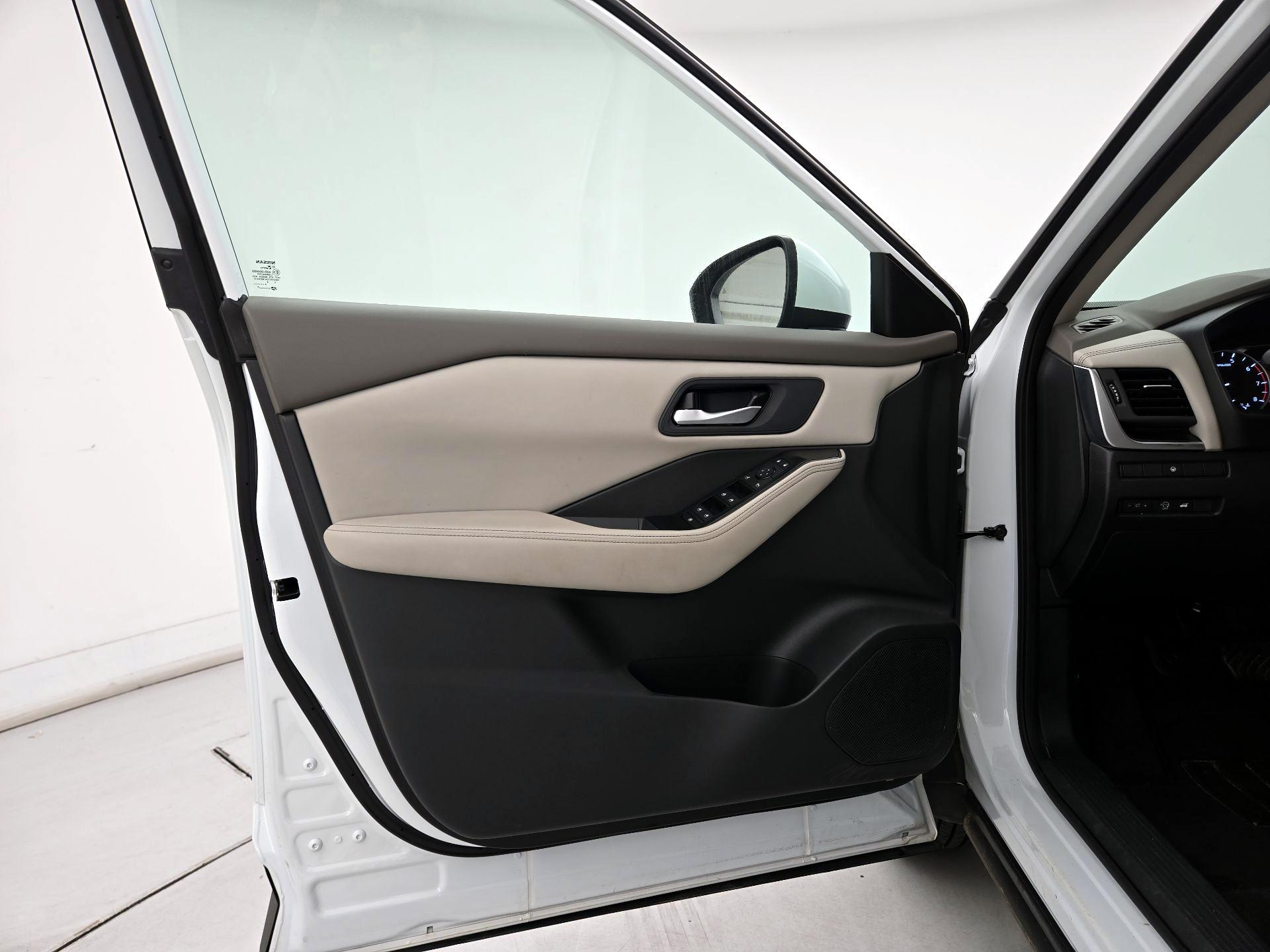Thumbnail: 2025 Nissan Rogue - 12