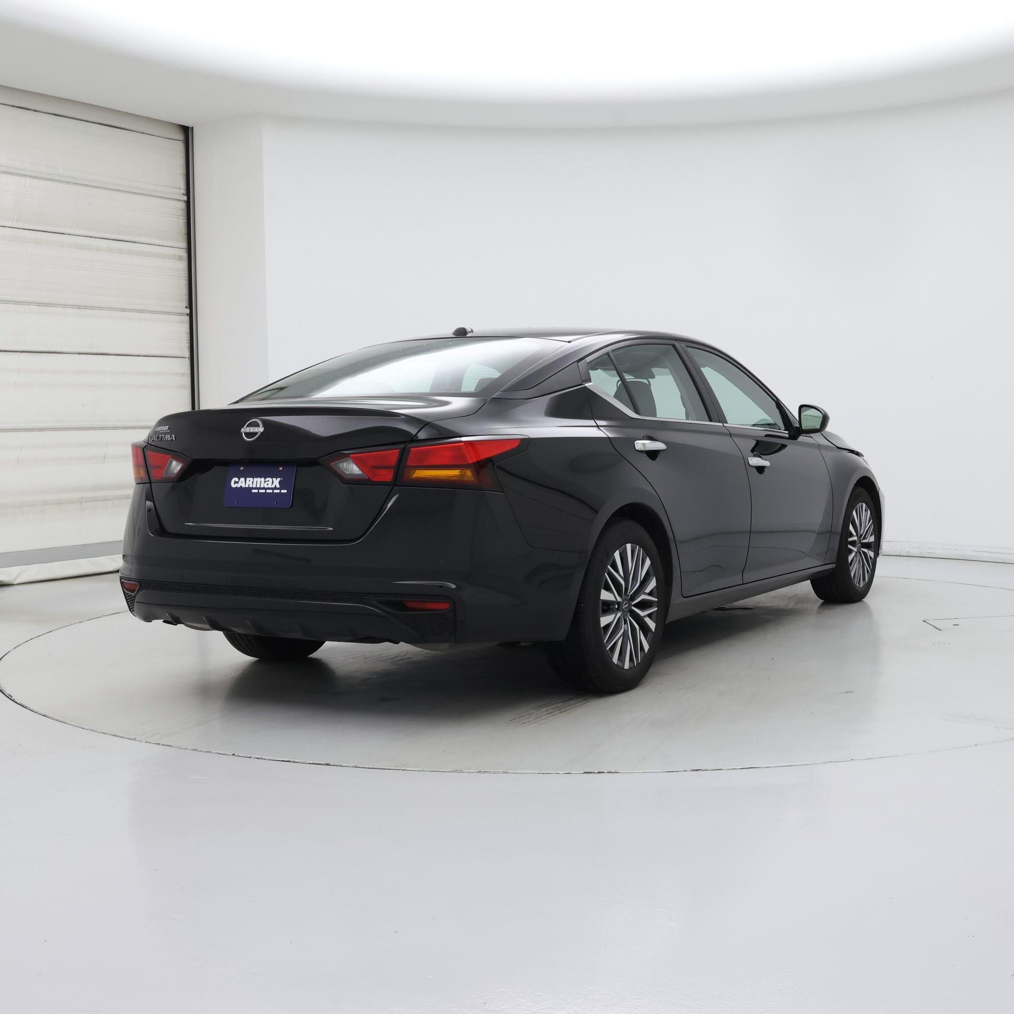 Thumbnail: 2025 Nissan Altima - 8