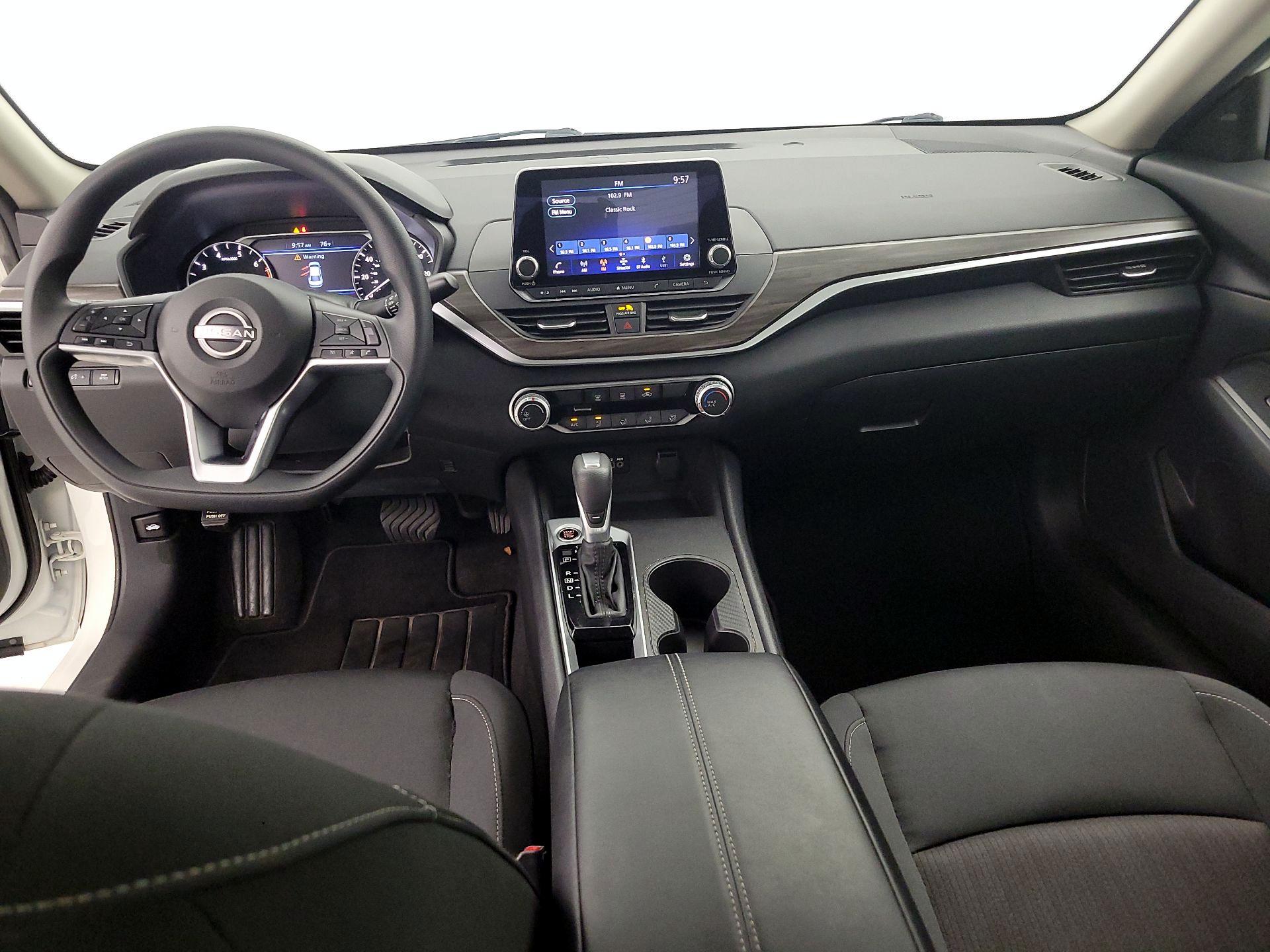 Thumbnail: 2025 Nissan Altima - 9
