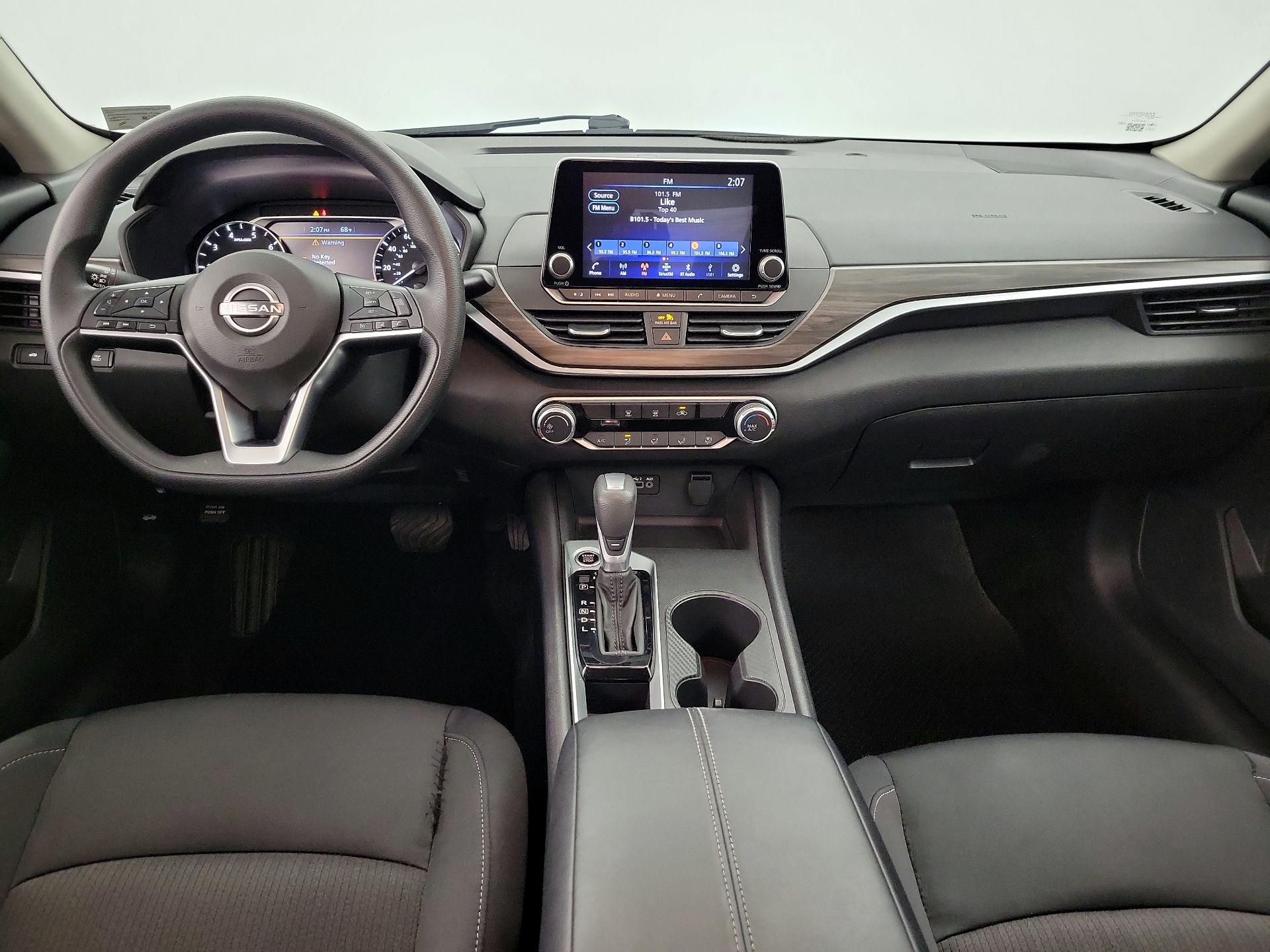 Thumbnail: 2025 Nissan Altima - 9