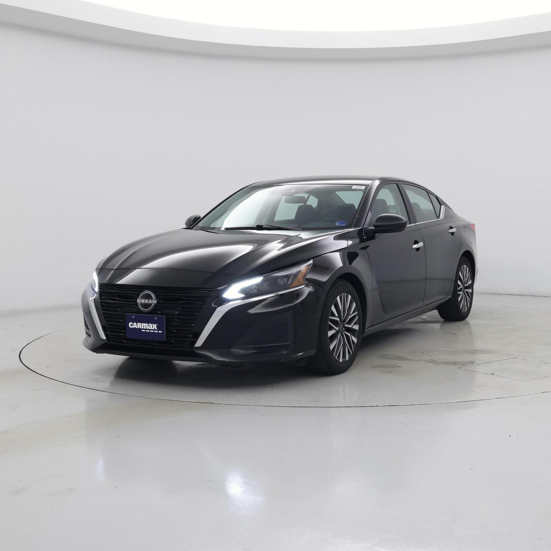 Thumbnail: 2025 Nissan Altima - 4