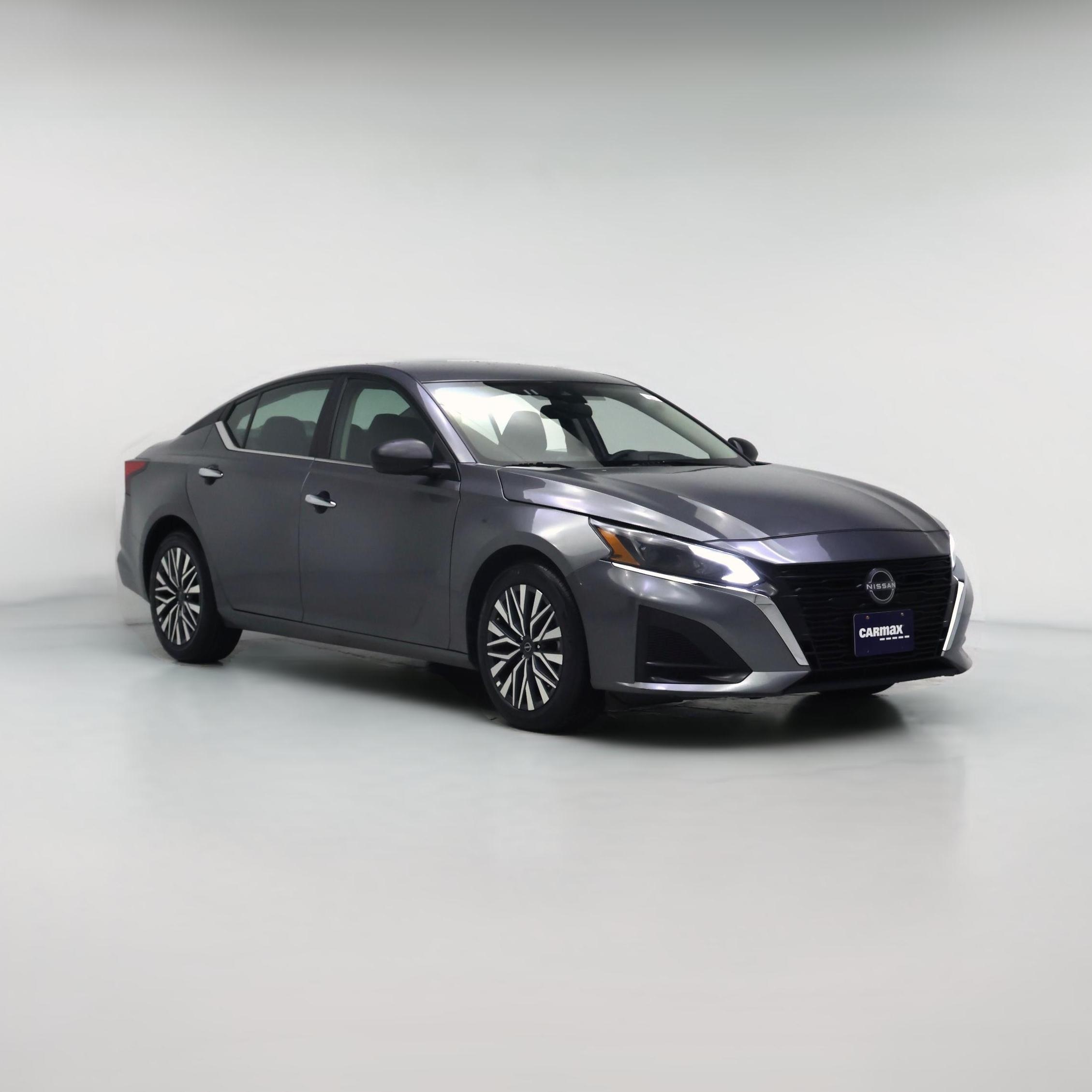 Thumbnail: 2025 Nissan Altima - 1