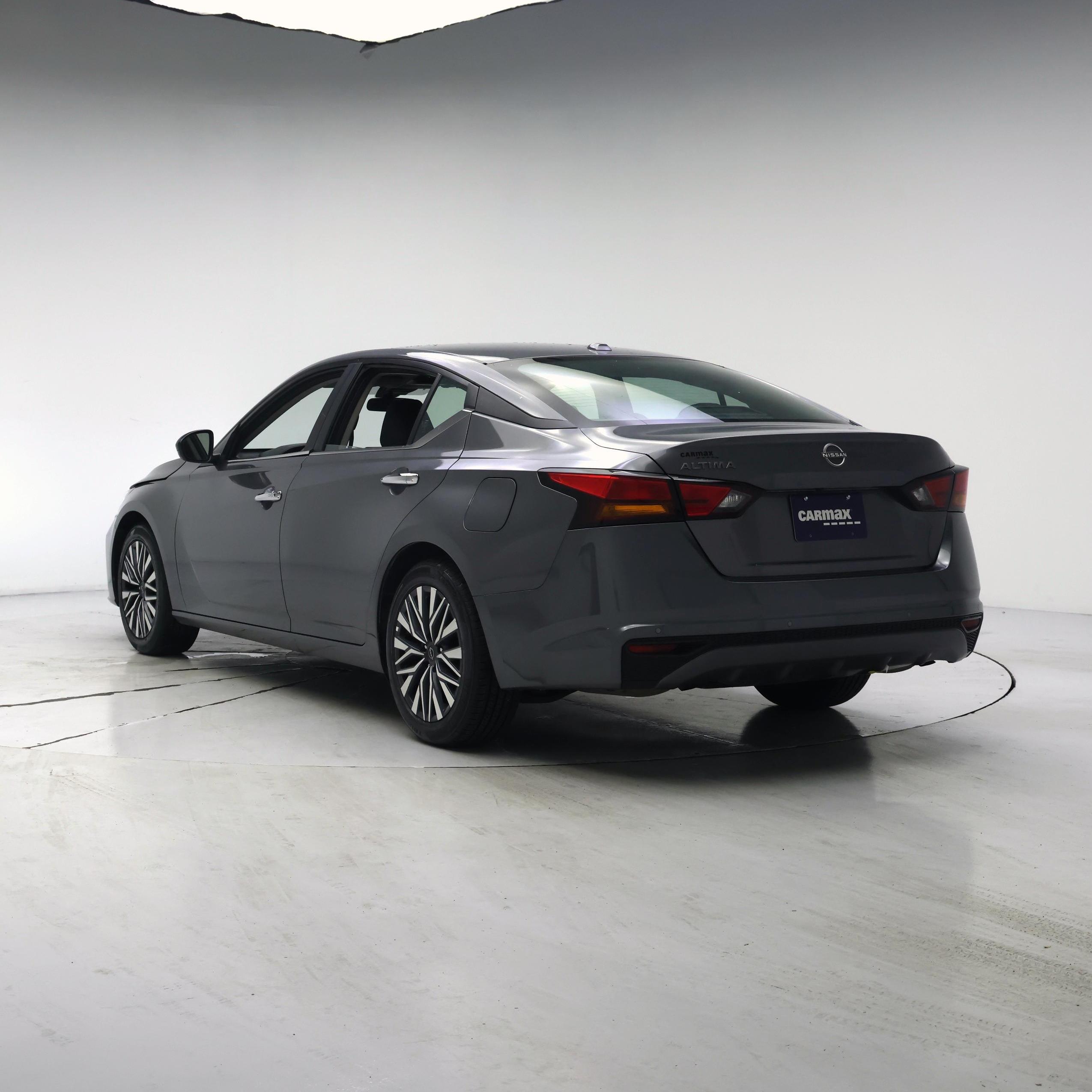 Thumbnail: 2025 Nissan Altima - 2