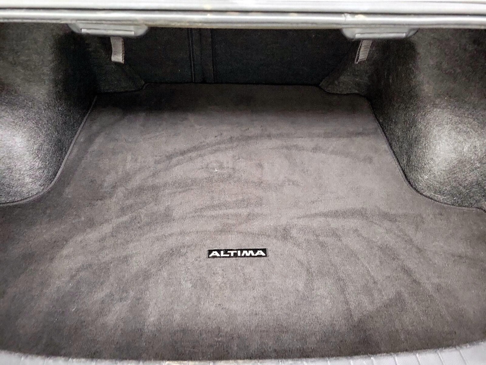 2025 Nissan Altima SV - Photo 21