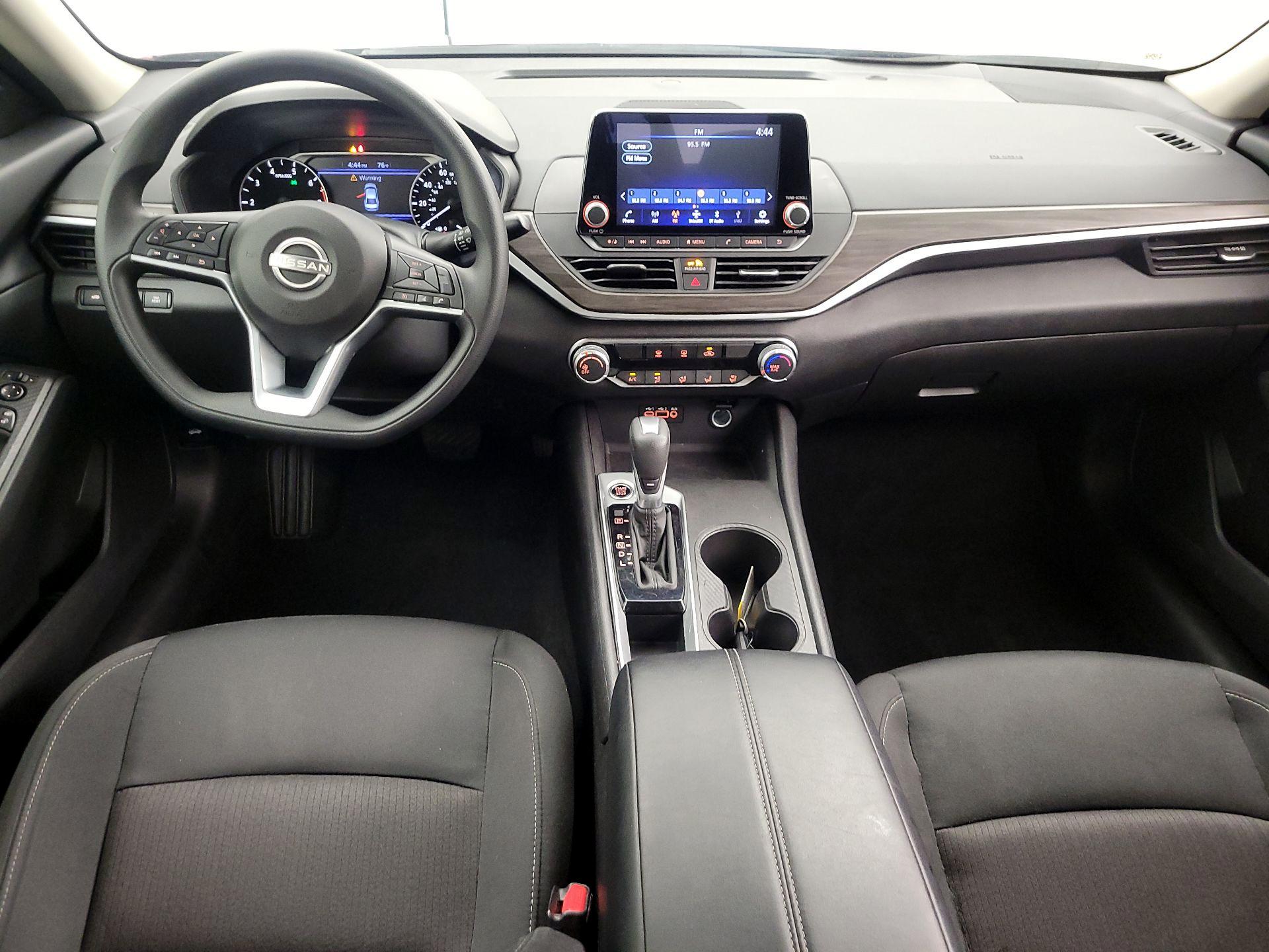 Thumbnail: 2025 Nissan Altima - 9