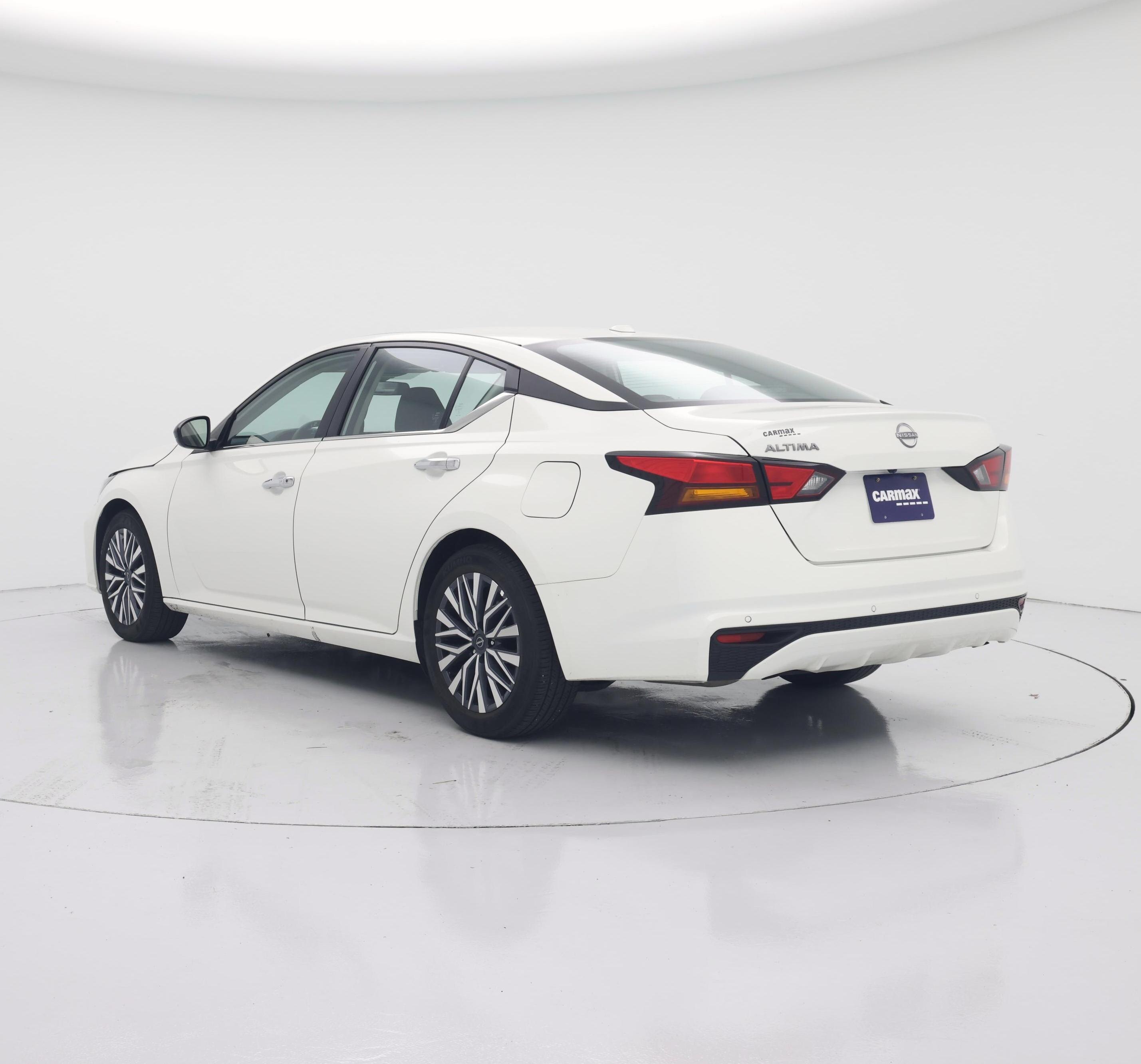 Thumbnail: 2025 Nissan Altima - 2