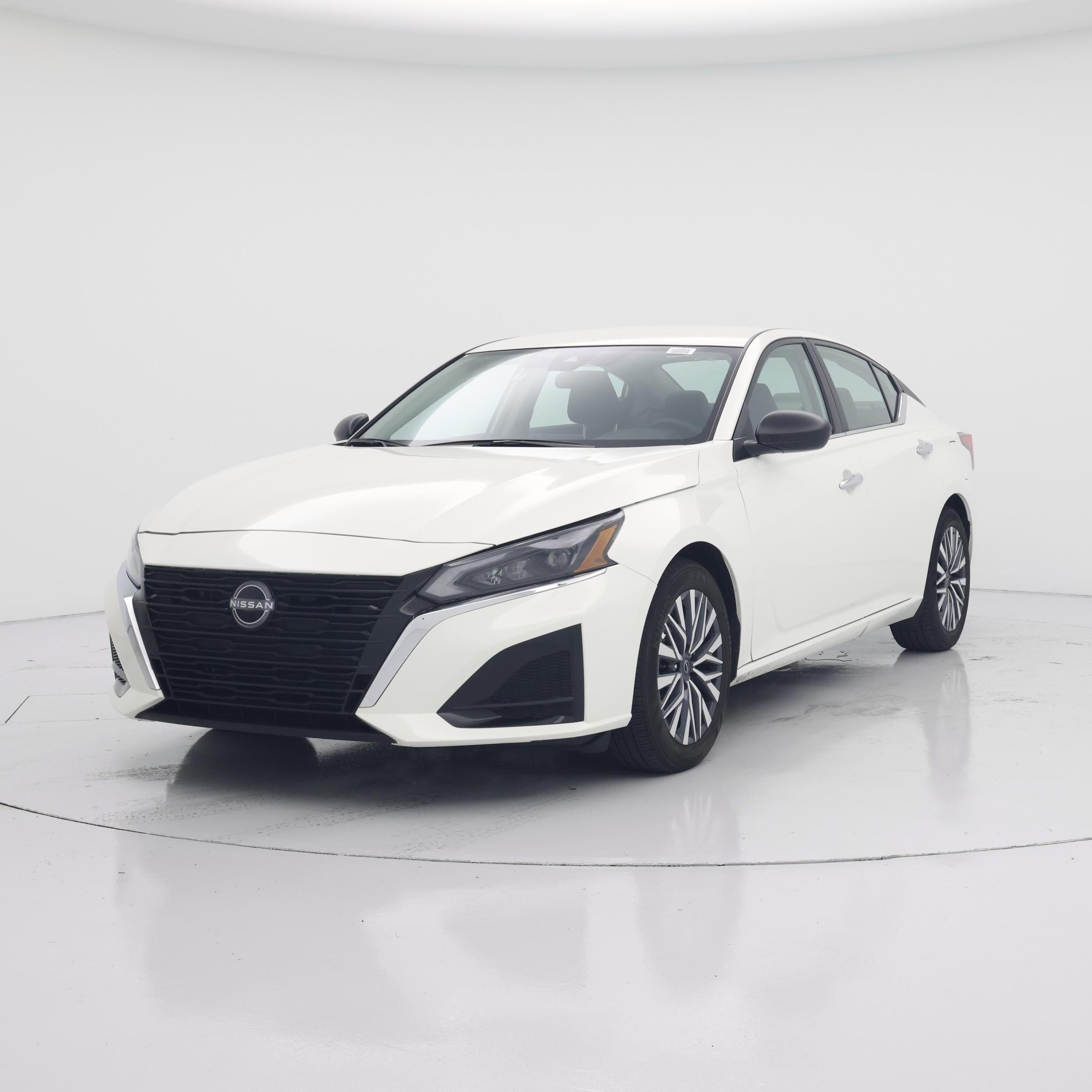 Thumbnail: 2025 Nissan Altima - 4