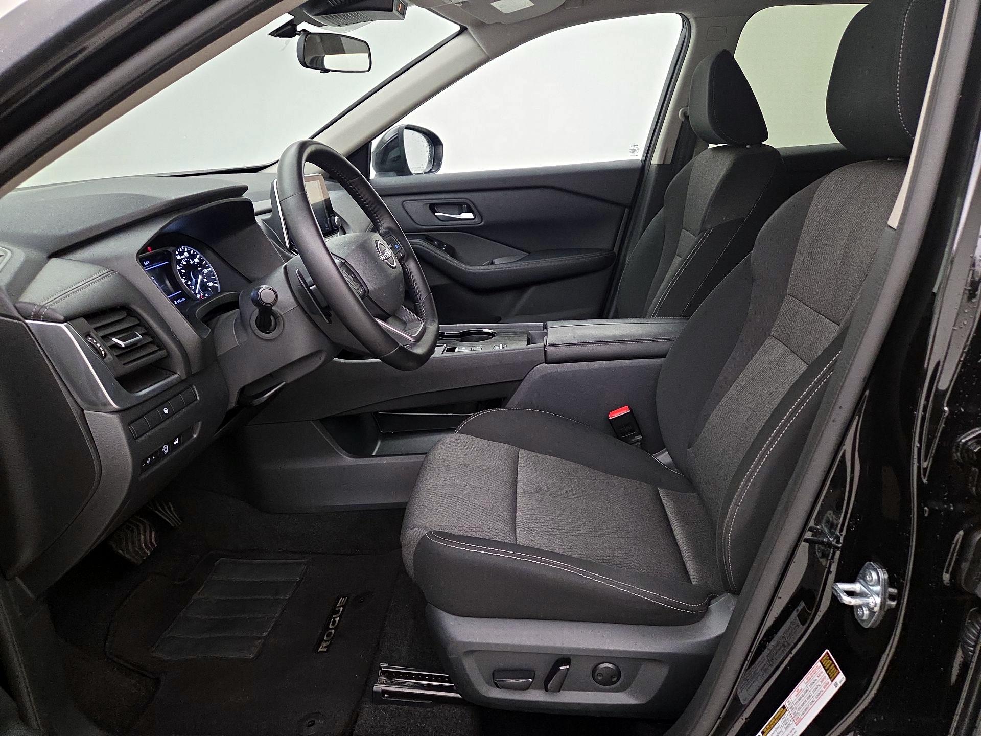 Thumbnail: 2025 Nissan Rogue - 11