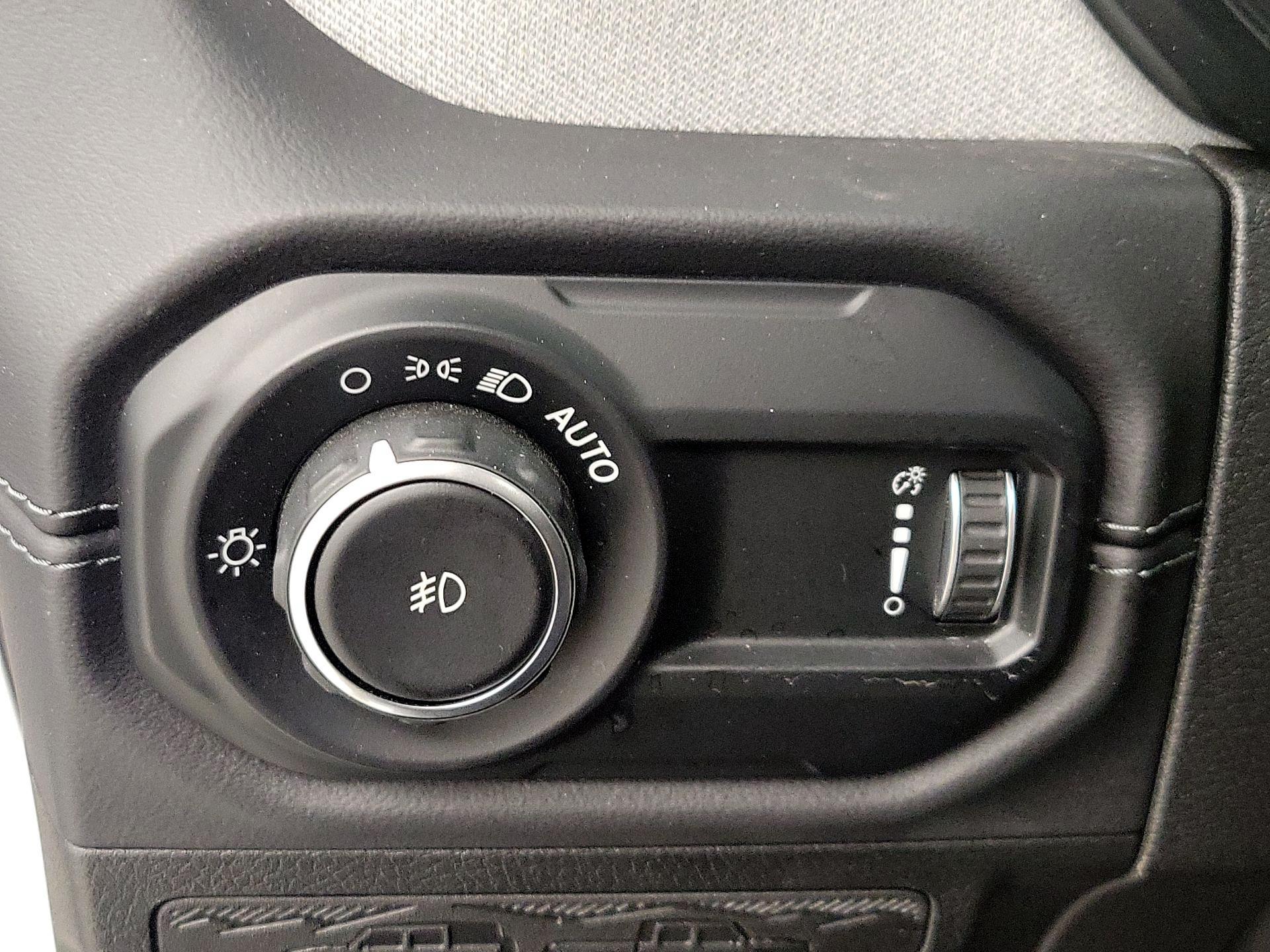Thumbnail: 2025 Jeep Wrangler - 13