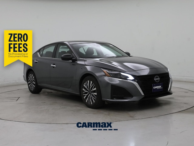 Gray 2025 Nissan Altima 2.5 SV FWD Sedan Front-Wheel Drive Automatic
