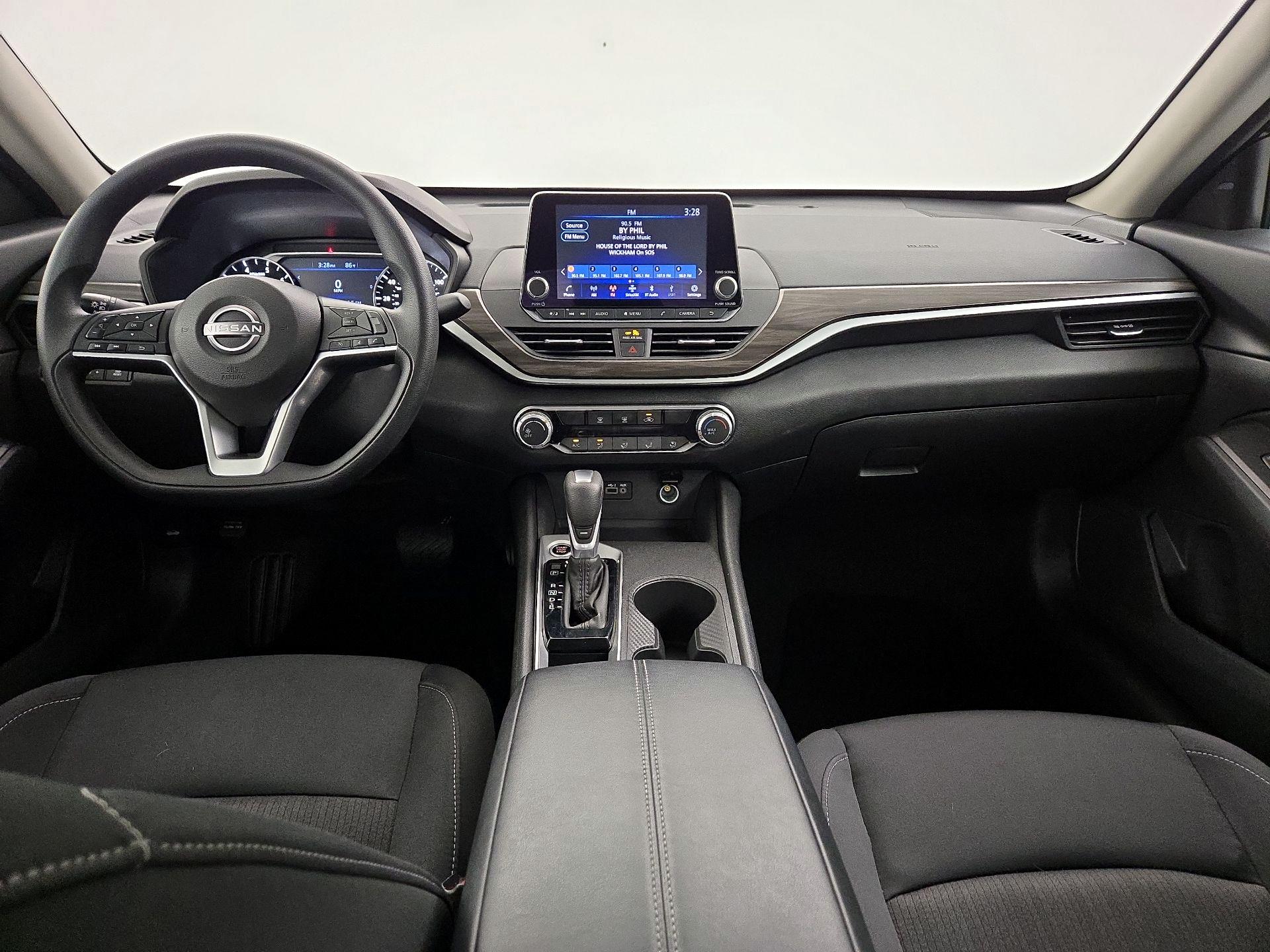 Thumbnail: 2025 Nissan Altima - 9