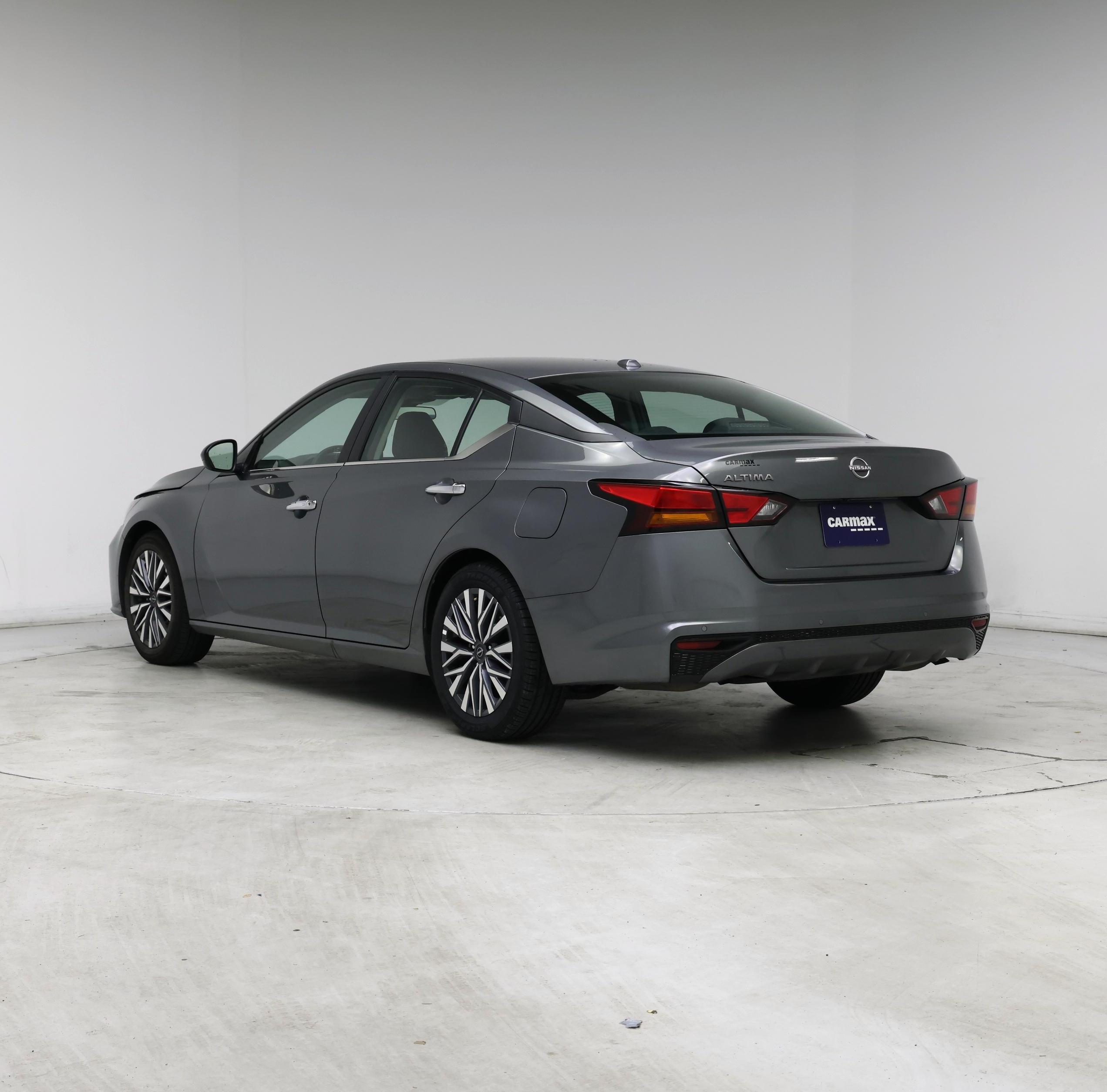 Thumbnail: 2025 Nissan Altima - 2