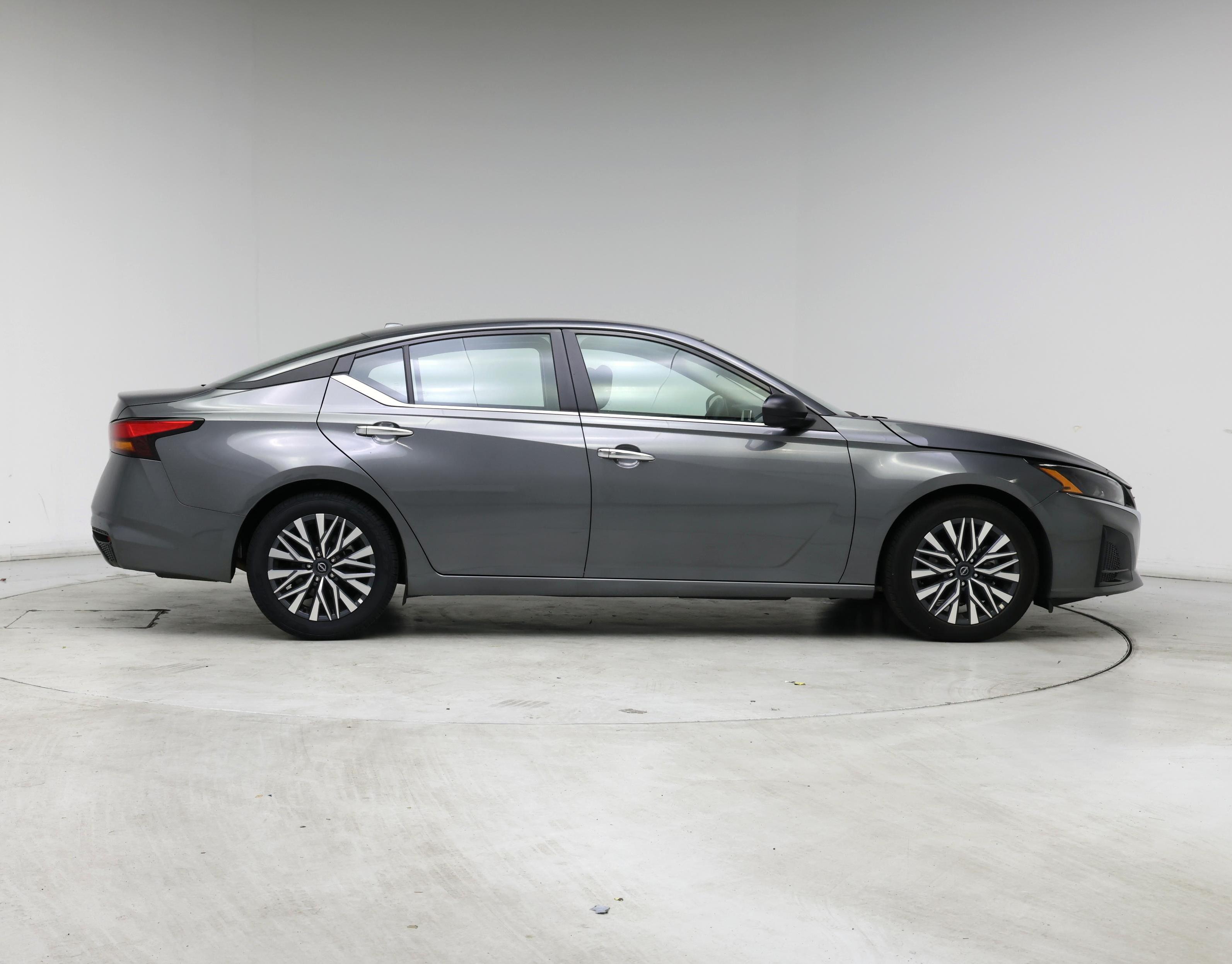 Thumbnail: 2025 Nissan Altima - 7