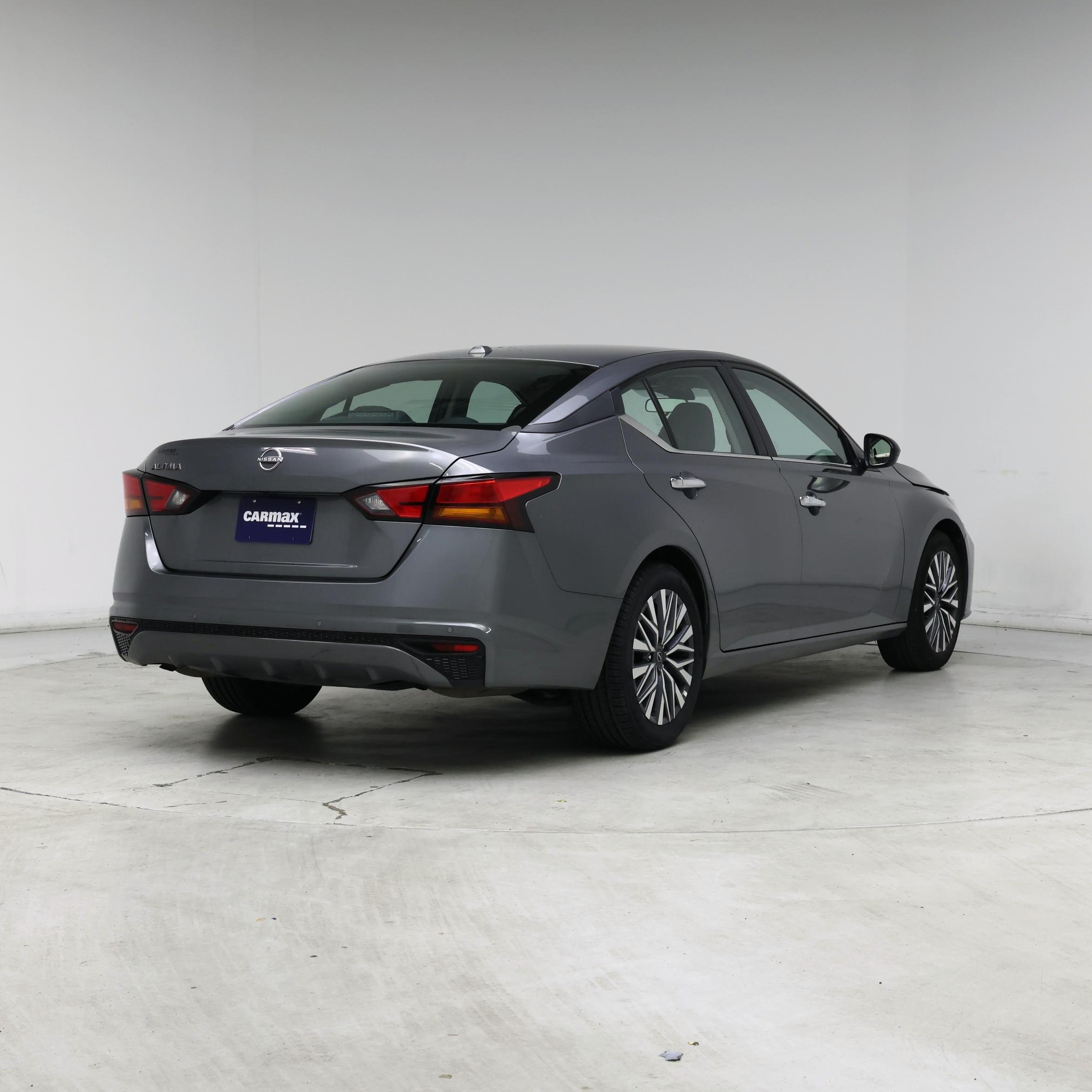 Thumbnail: 2025 Nissan Altima - 8