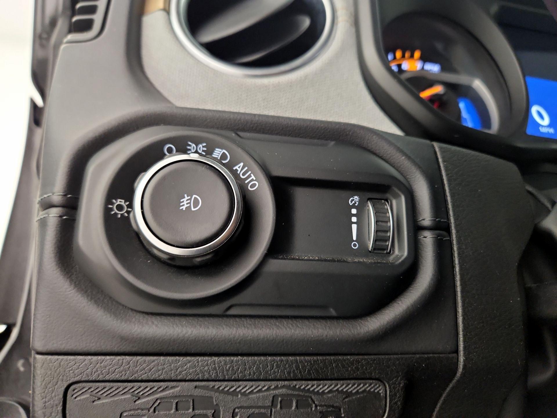Thumbnail: 2025 Jeep Wrangler - 13
