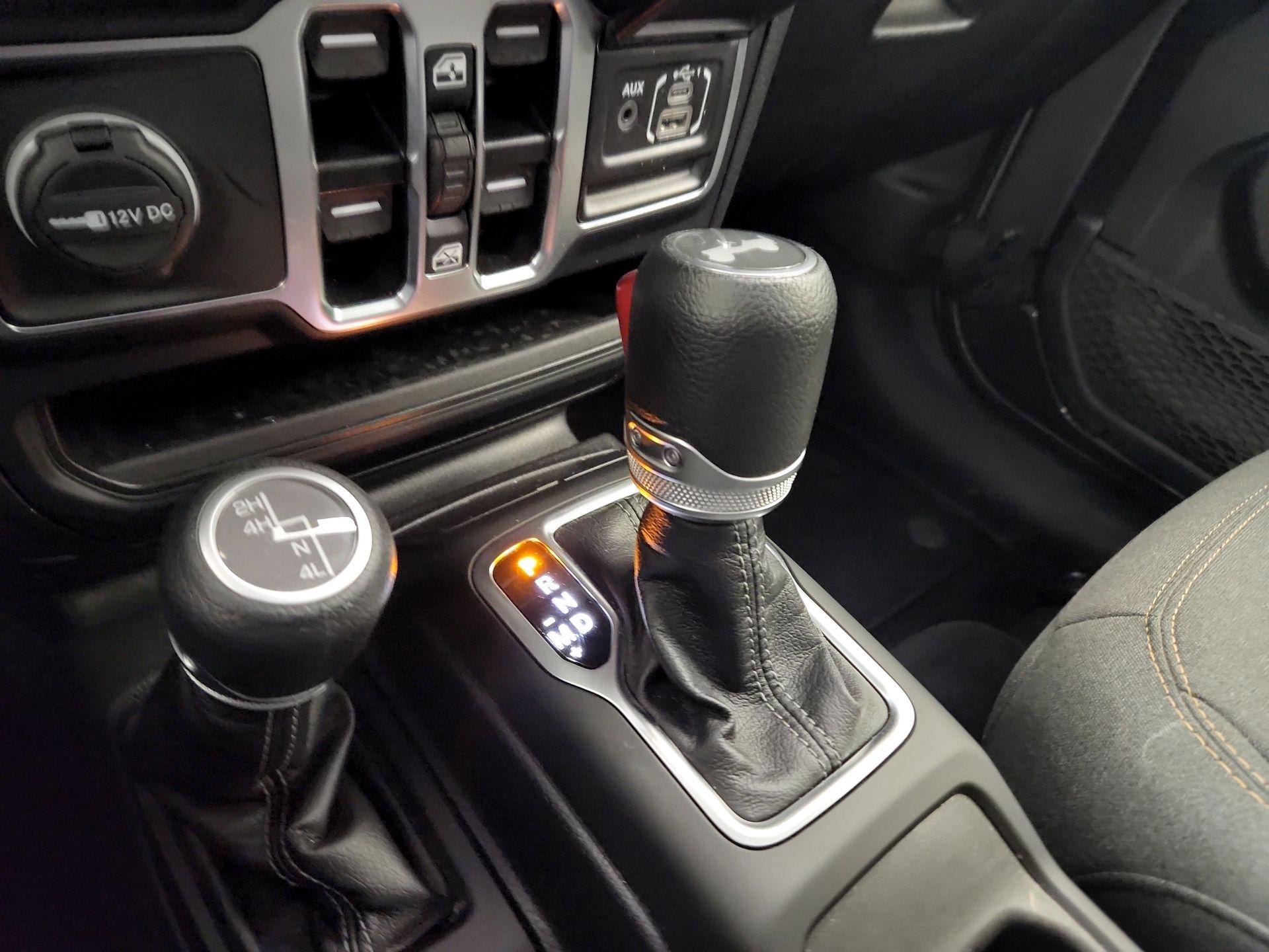 Thumbnail: 2025 Jeep Wrangler - 17
