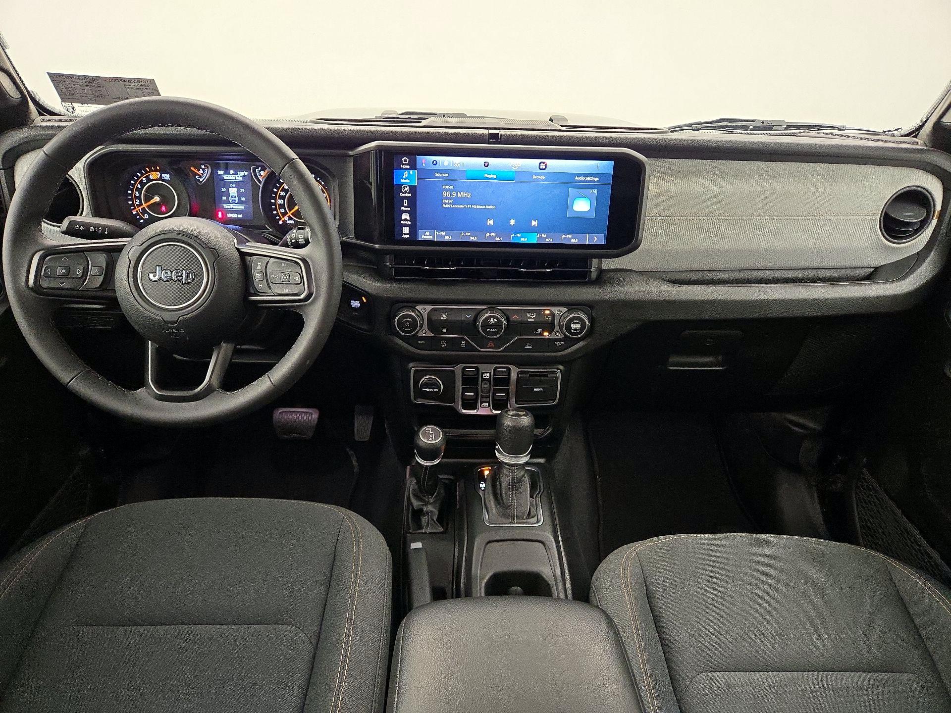 Thumbnail: 2025 Jeep Wrangler - 9