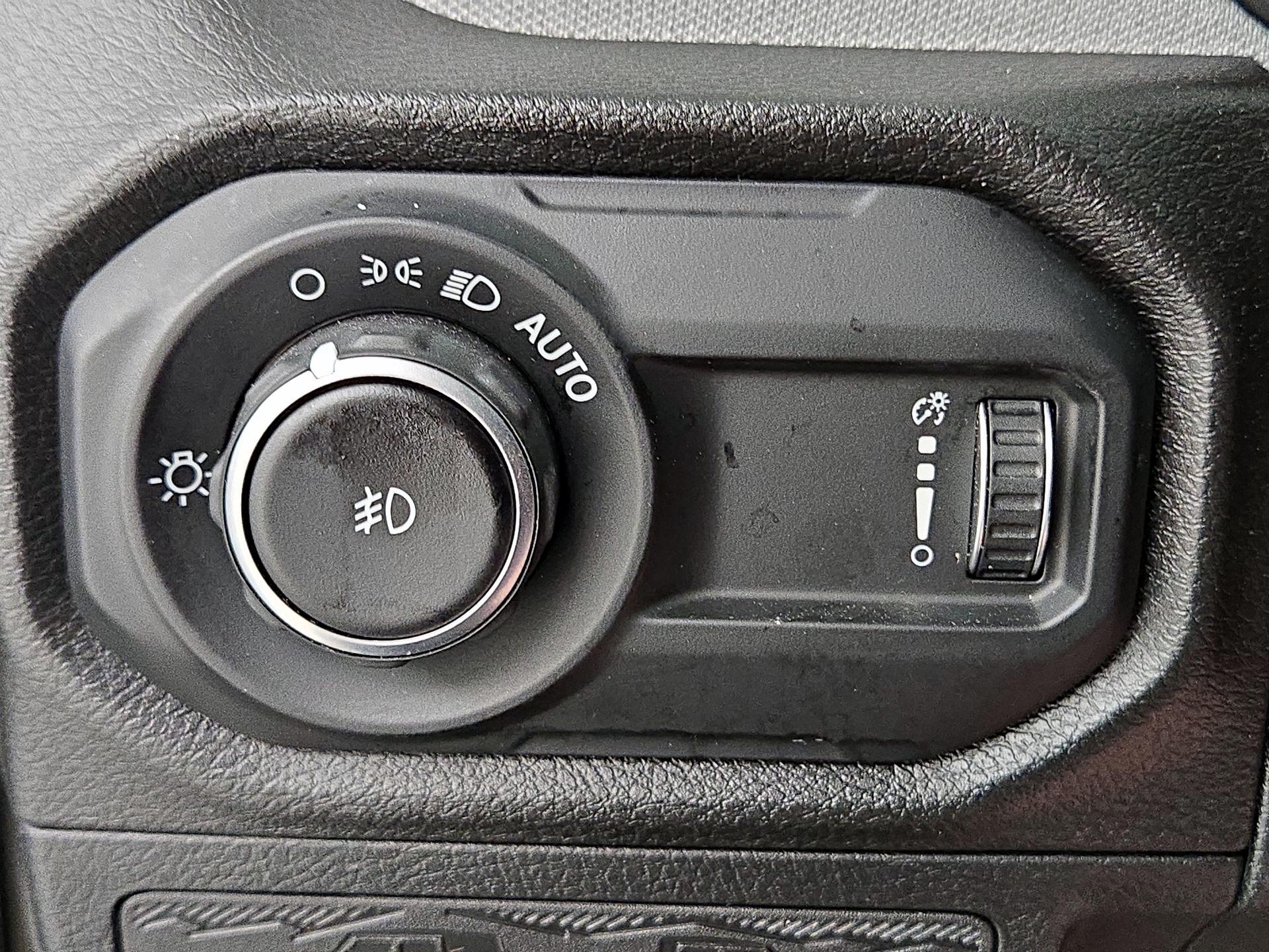 Thumbnail: 2025 Jeep Wrangler - 13