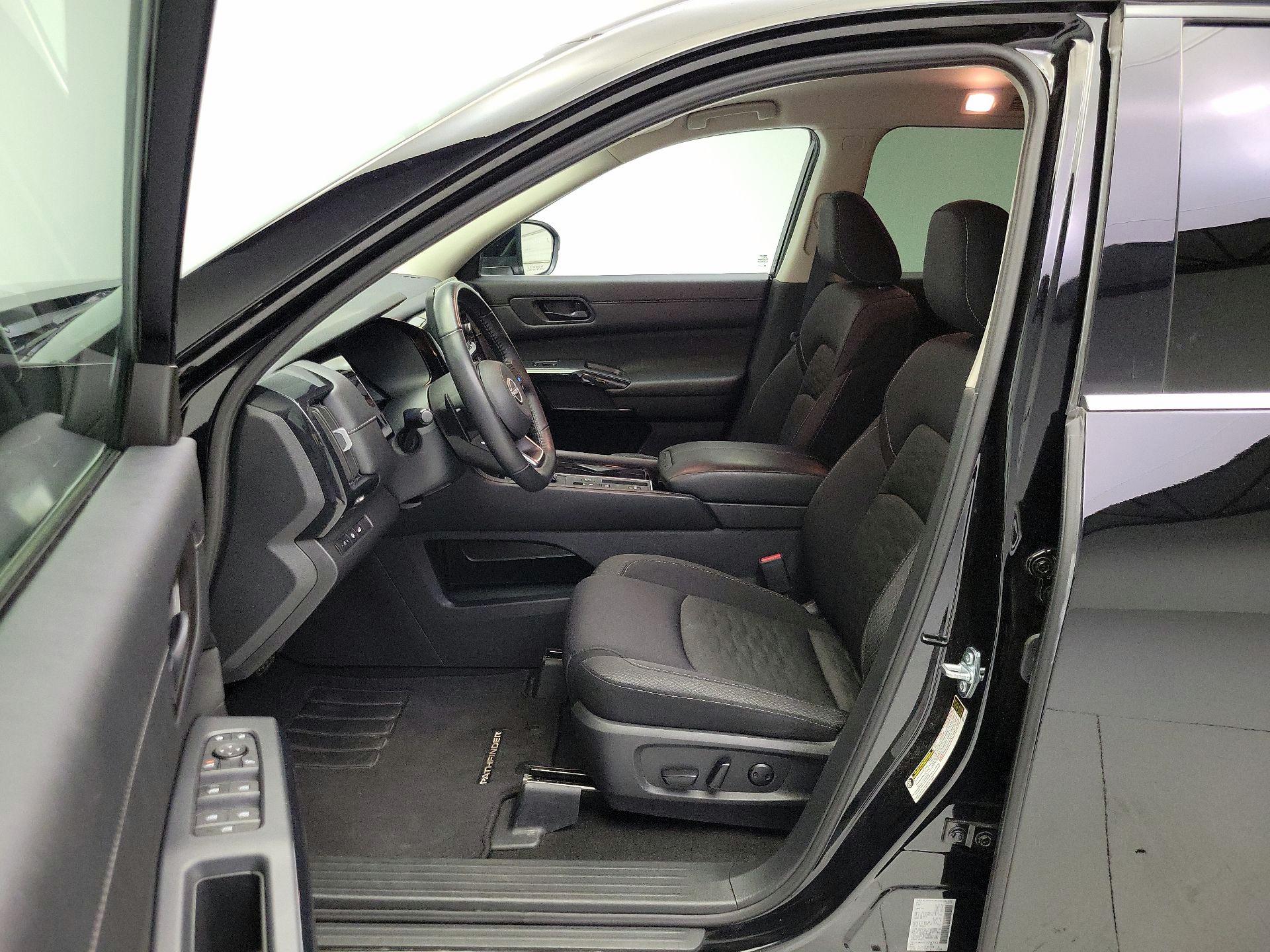 Thumbnail: 2025 Nissan Pathfinder - 11