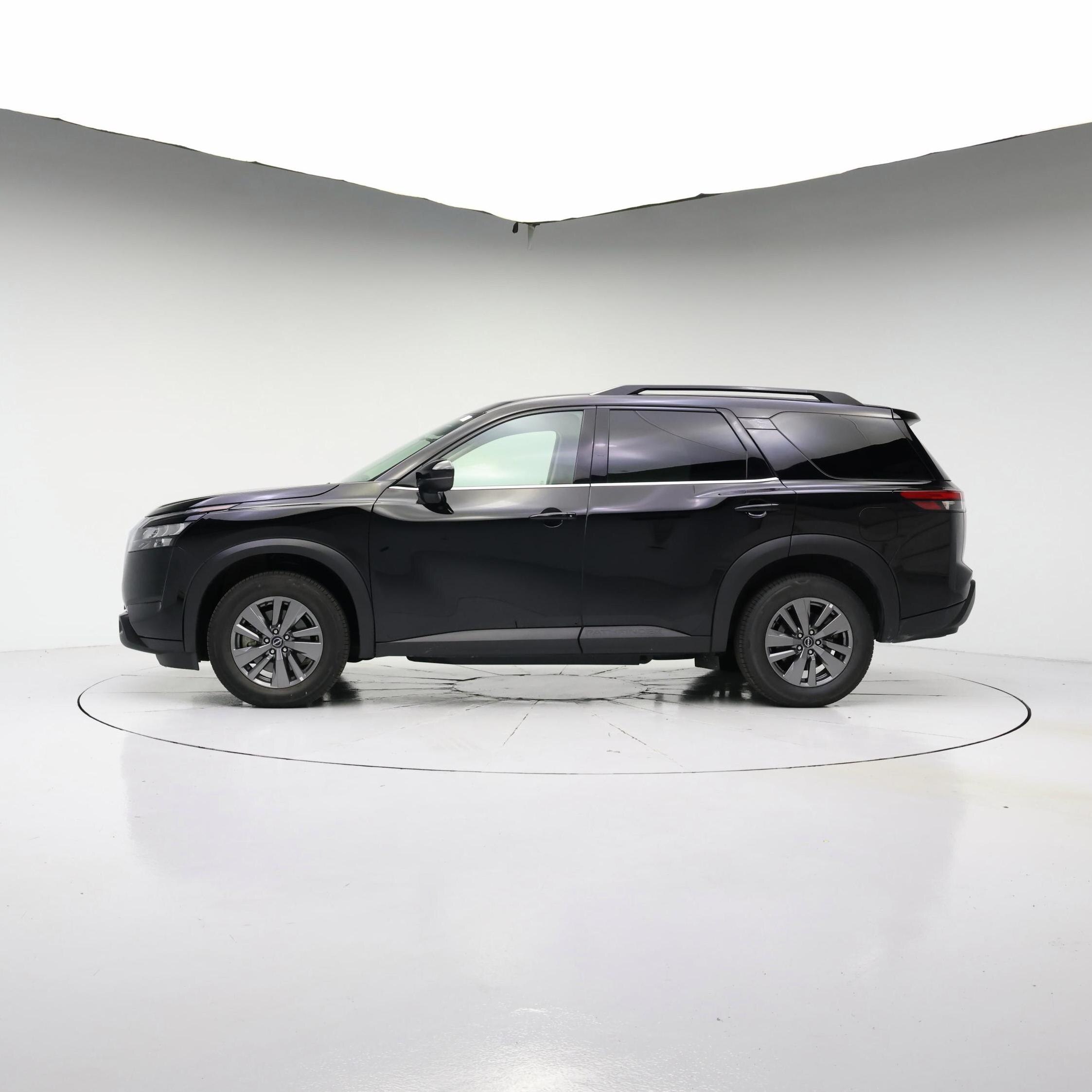 Thumbnail: 2025 Nissan Pathfinder - 3