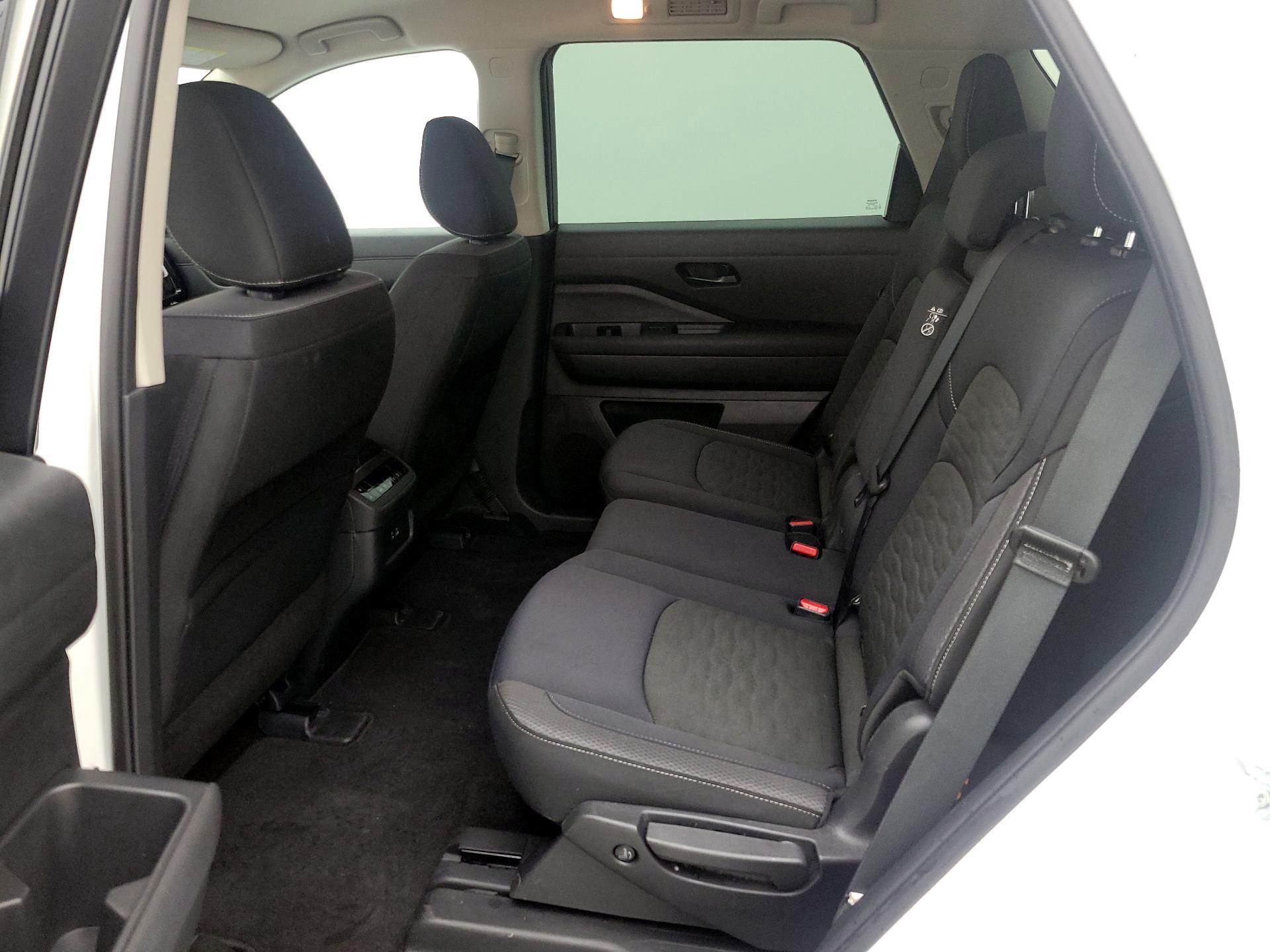 Thumbnail: 2025 Nissan Pathfinder - 19