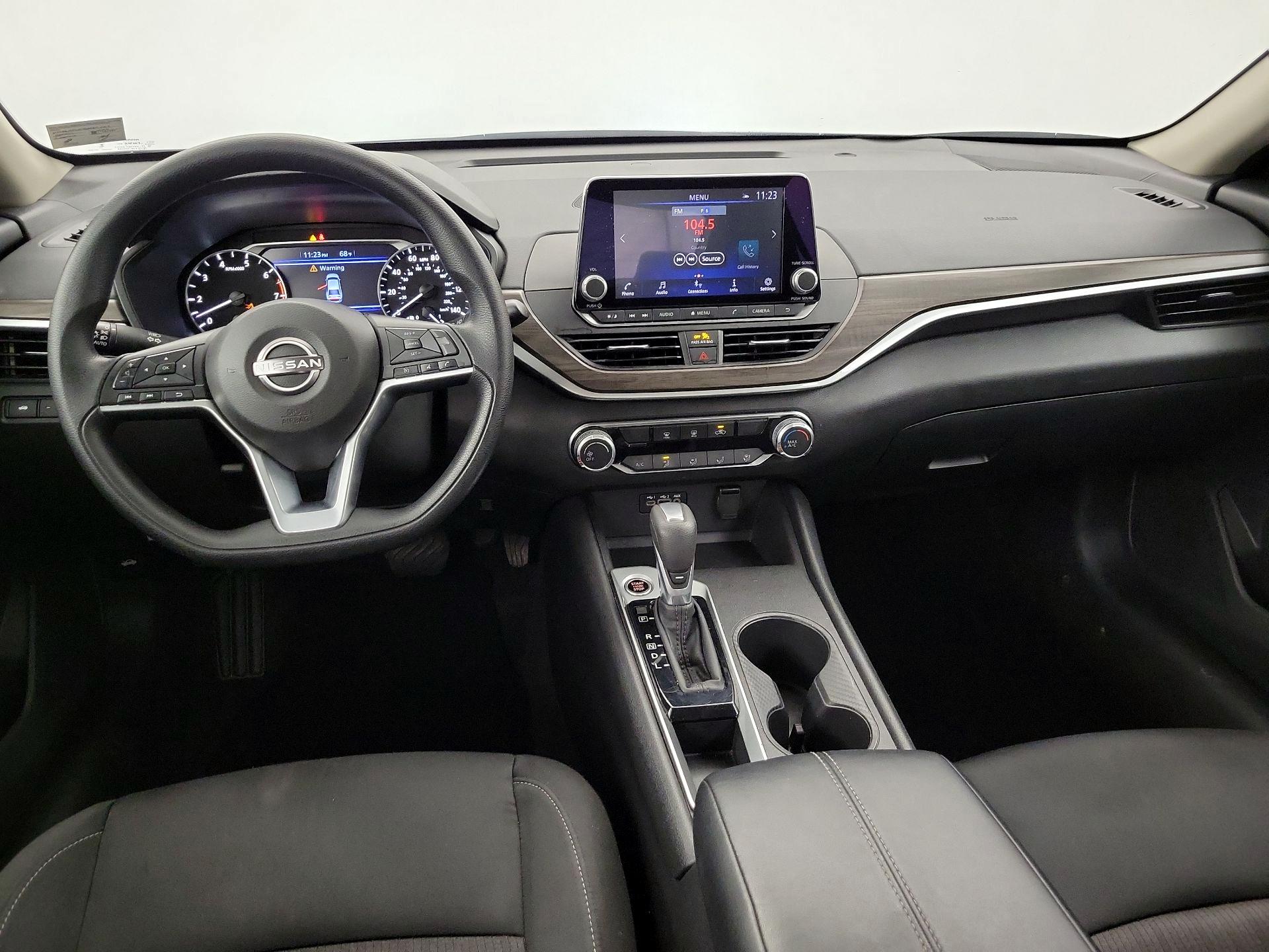Thumbnail: 2025 Nissan Altima - 9