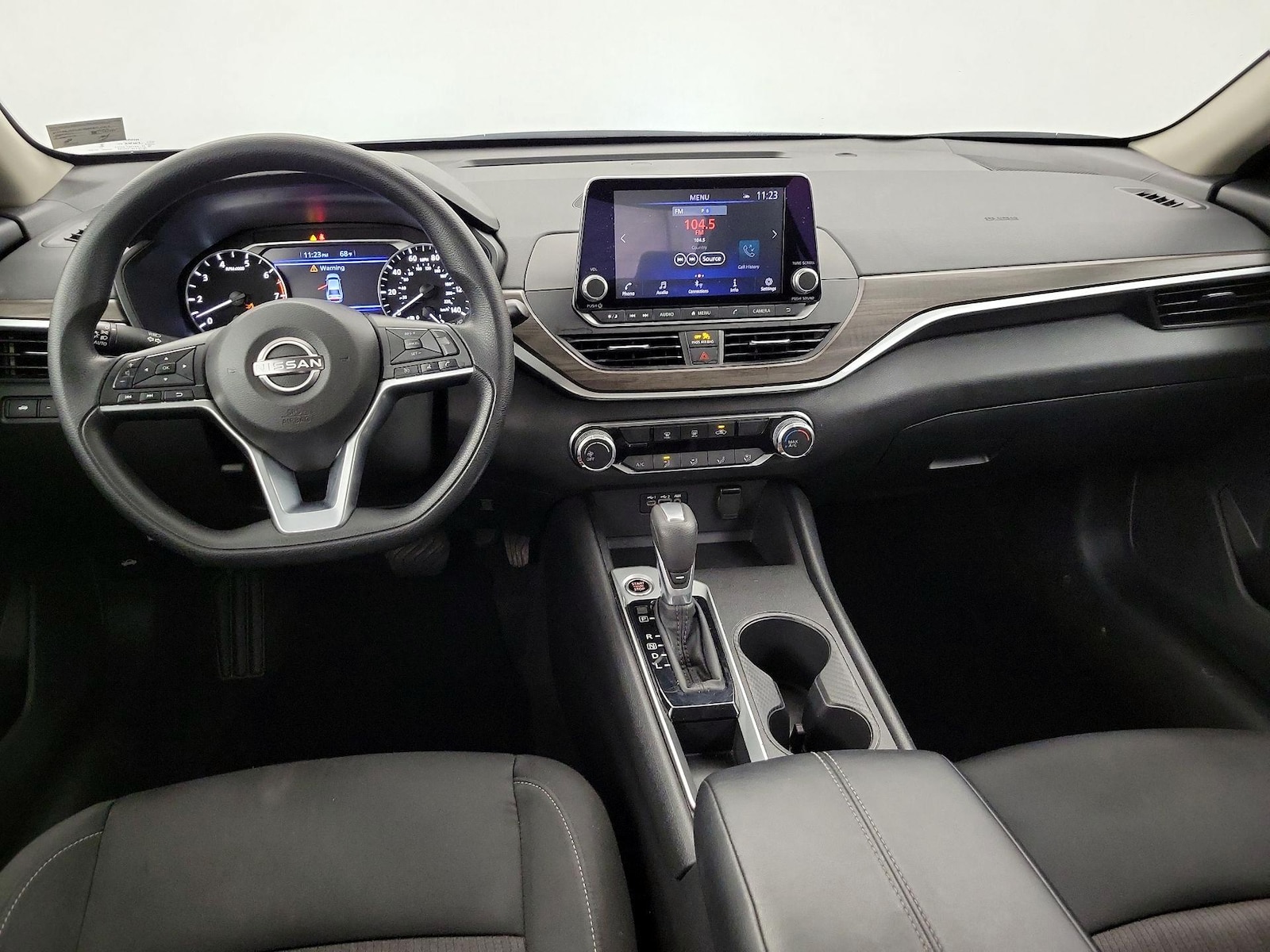2025 Nissan Altima SV - Photo 10