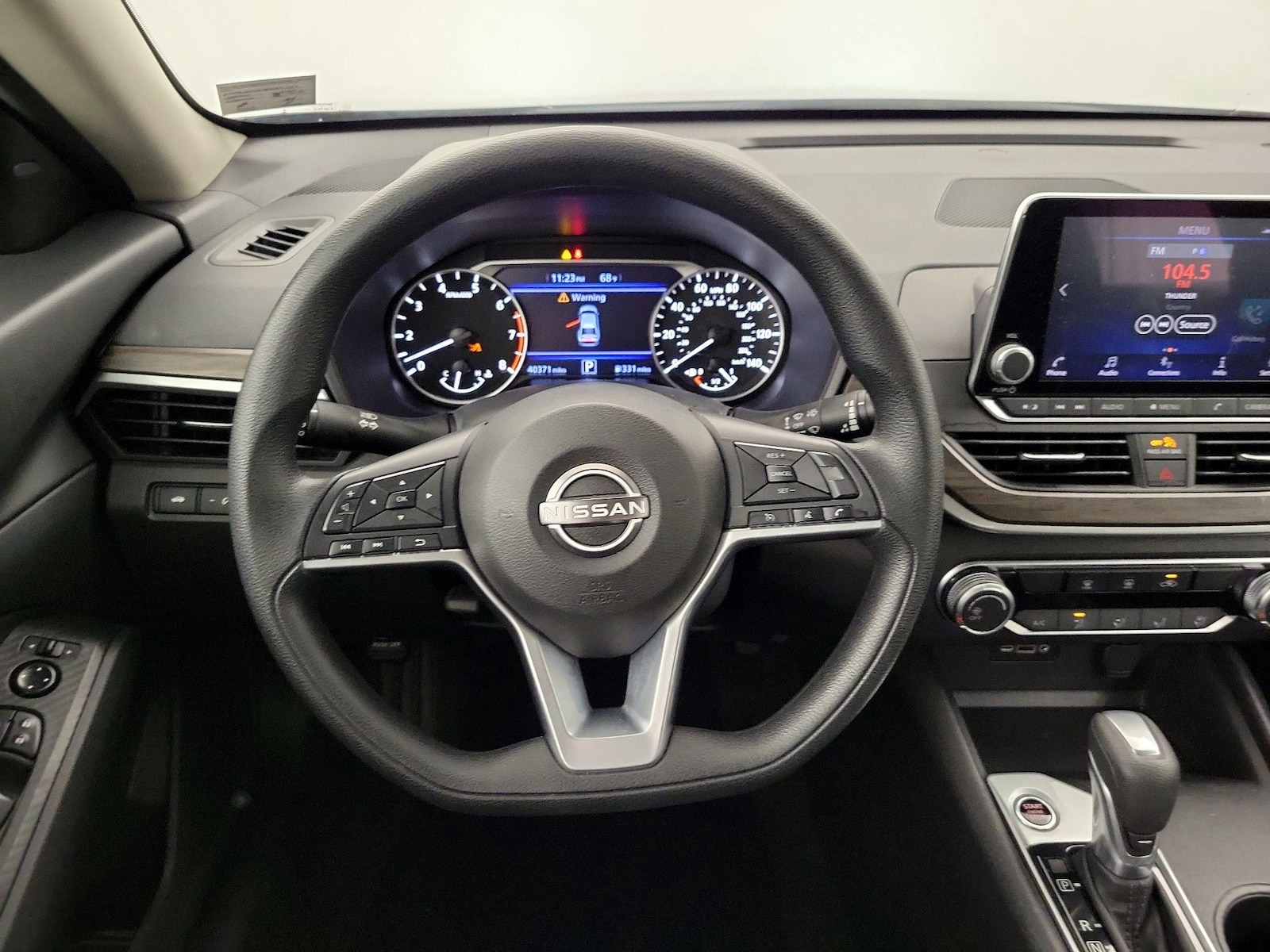 2025 Nissan Altima SV - Photo 11