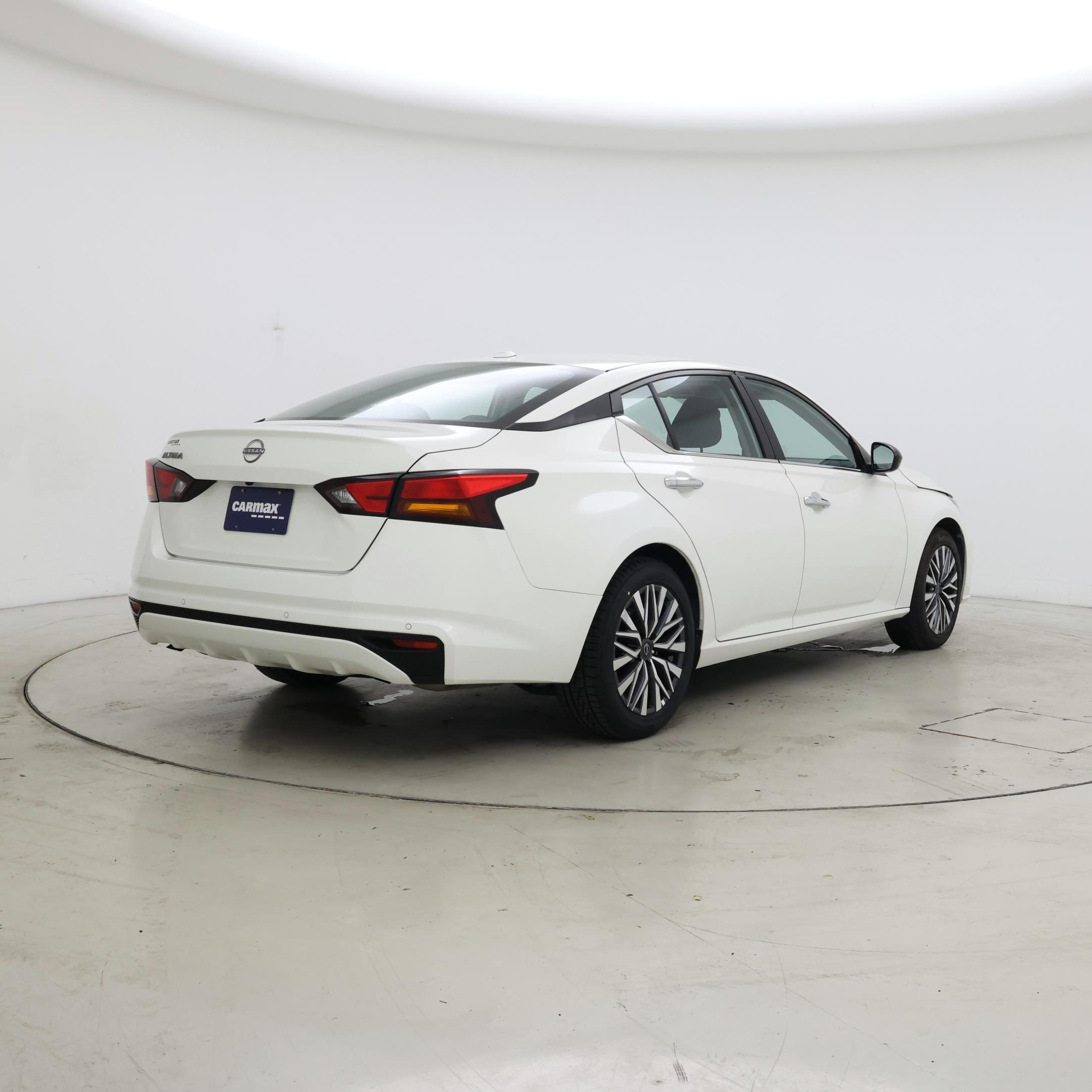 Thumbnail: 2025 Nissan Altima - 8