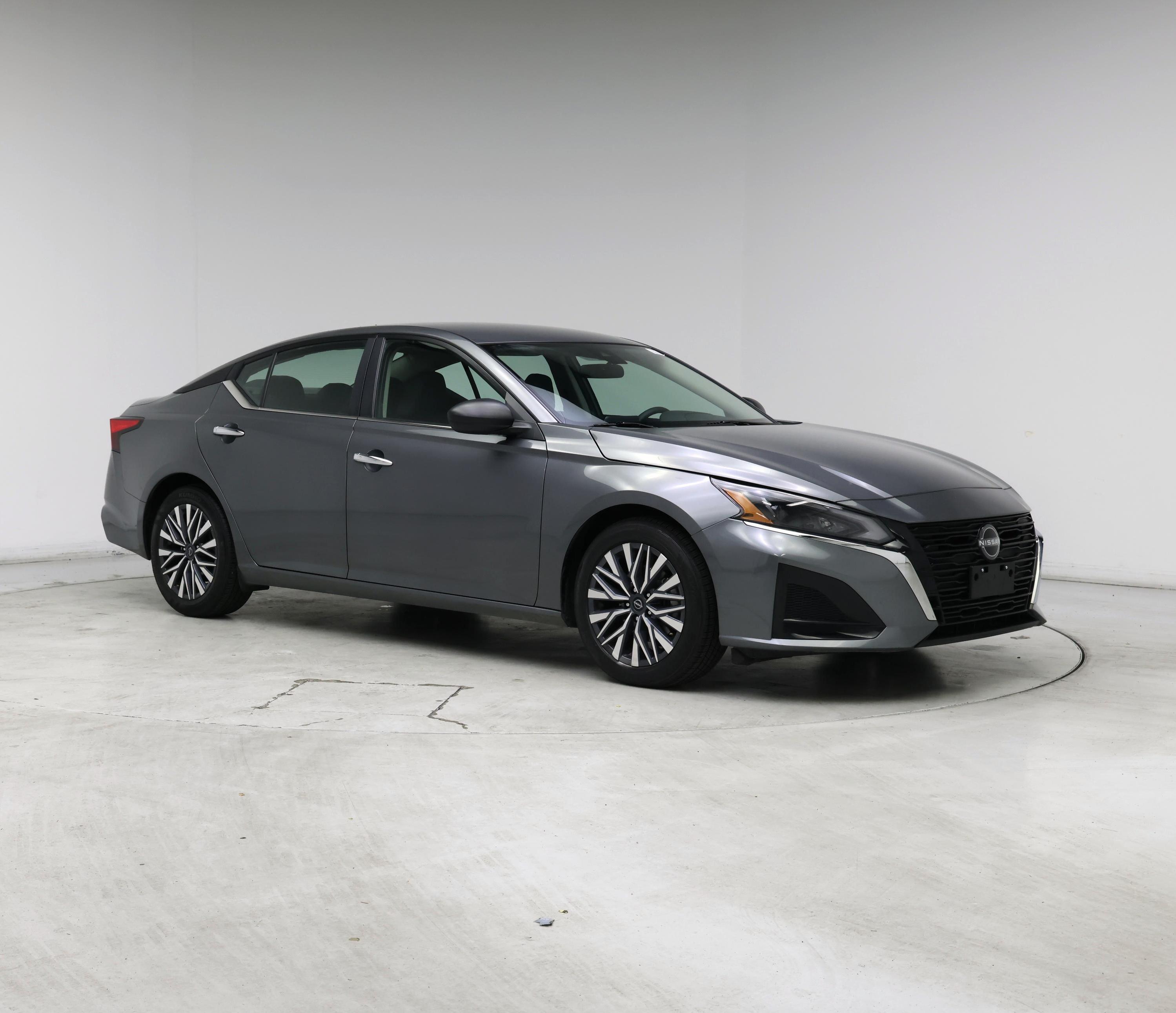 Gray 2025 Nissan Altima 2.5 SV FWD Sedan Front-Wheel Drive Automatic