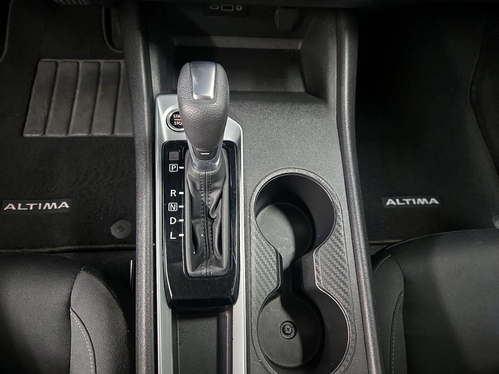 2025 Nissan Altima SV - Photo 18