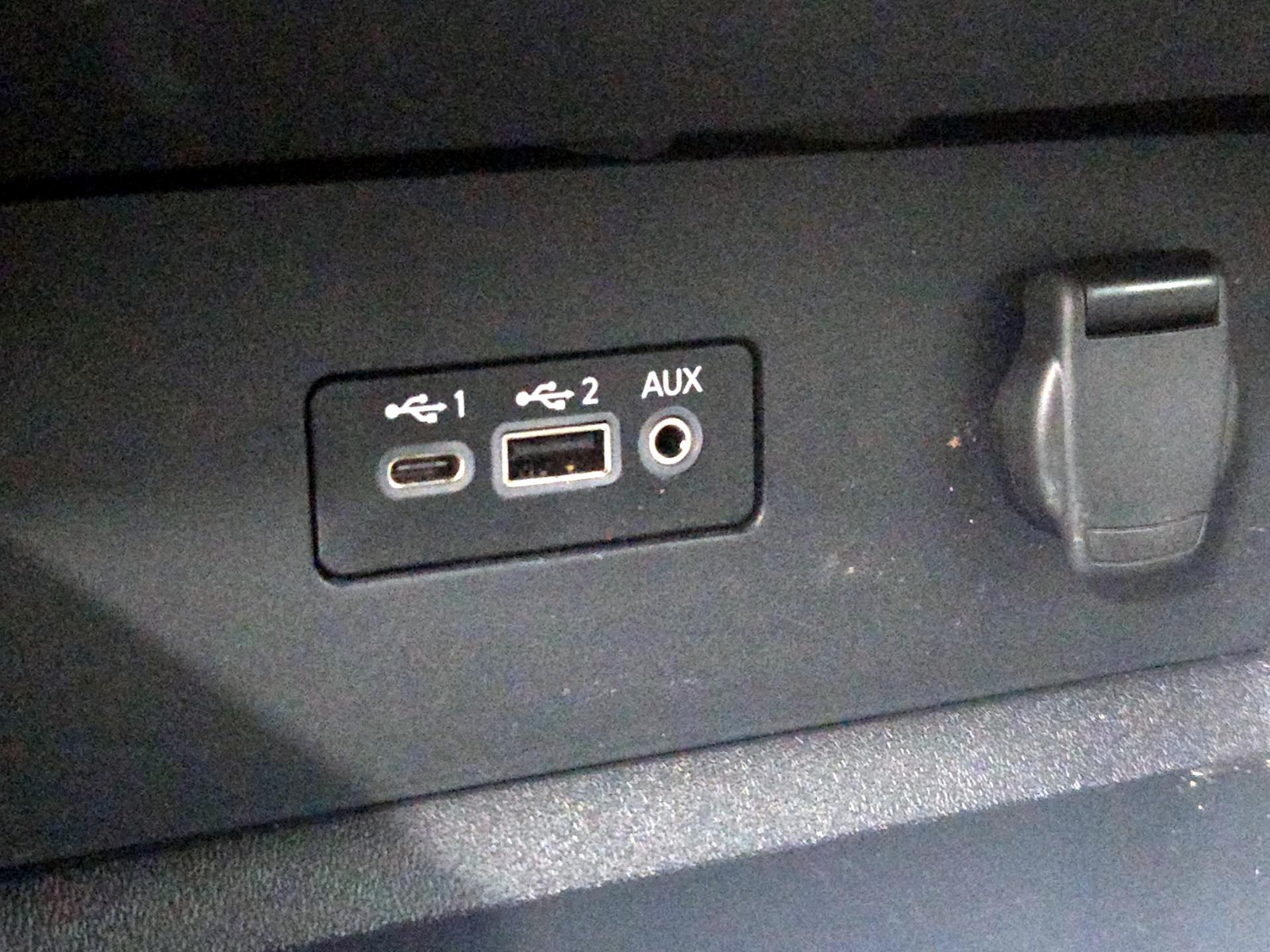 2025 Nissan Altima SV - Photo 19