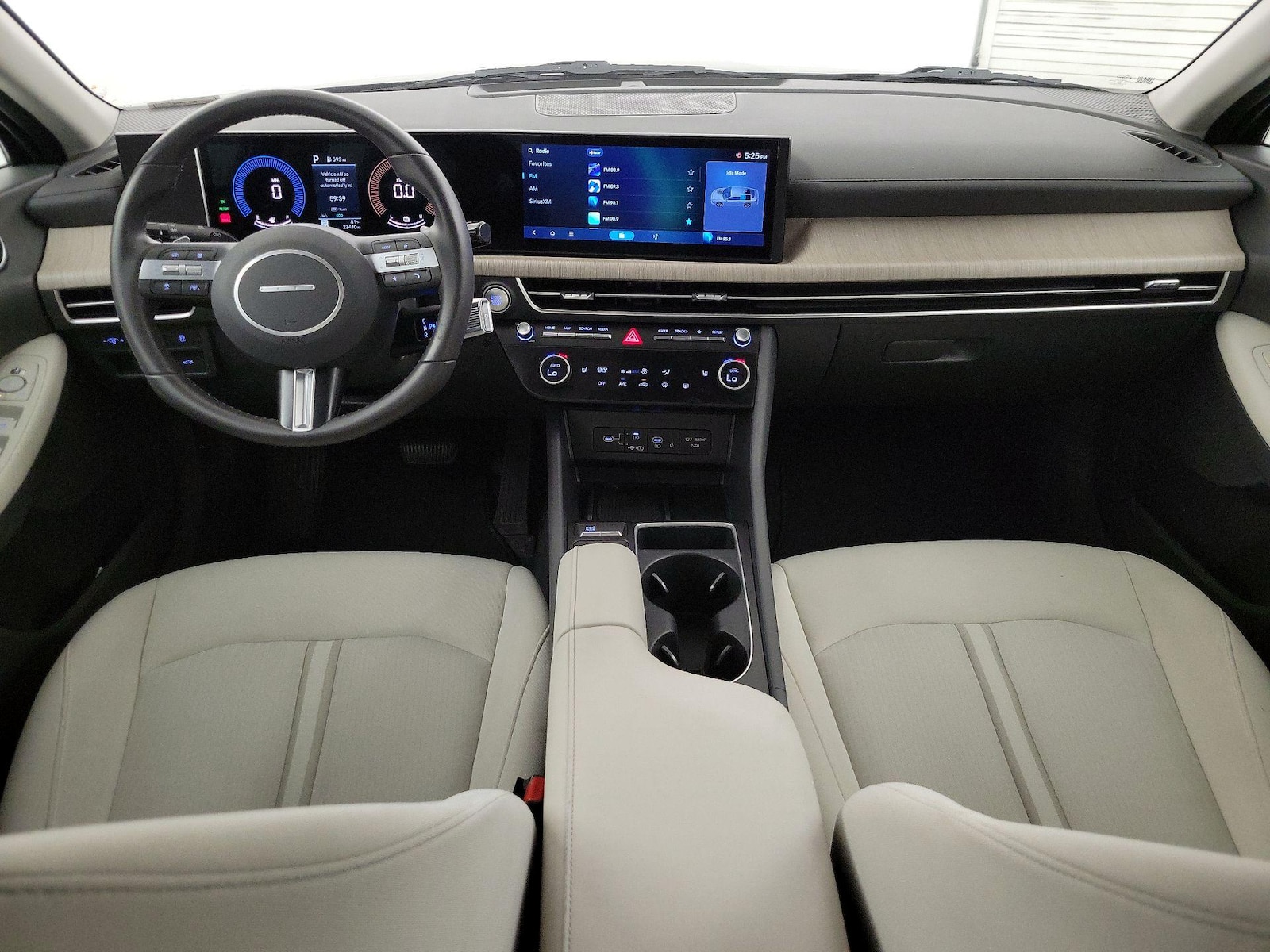 2025 Hyundai Sonata Hybrid SEL - Photo 10