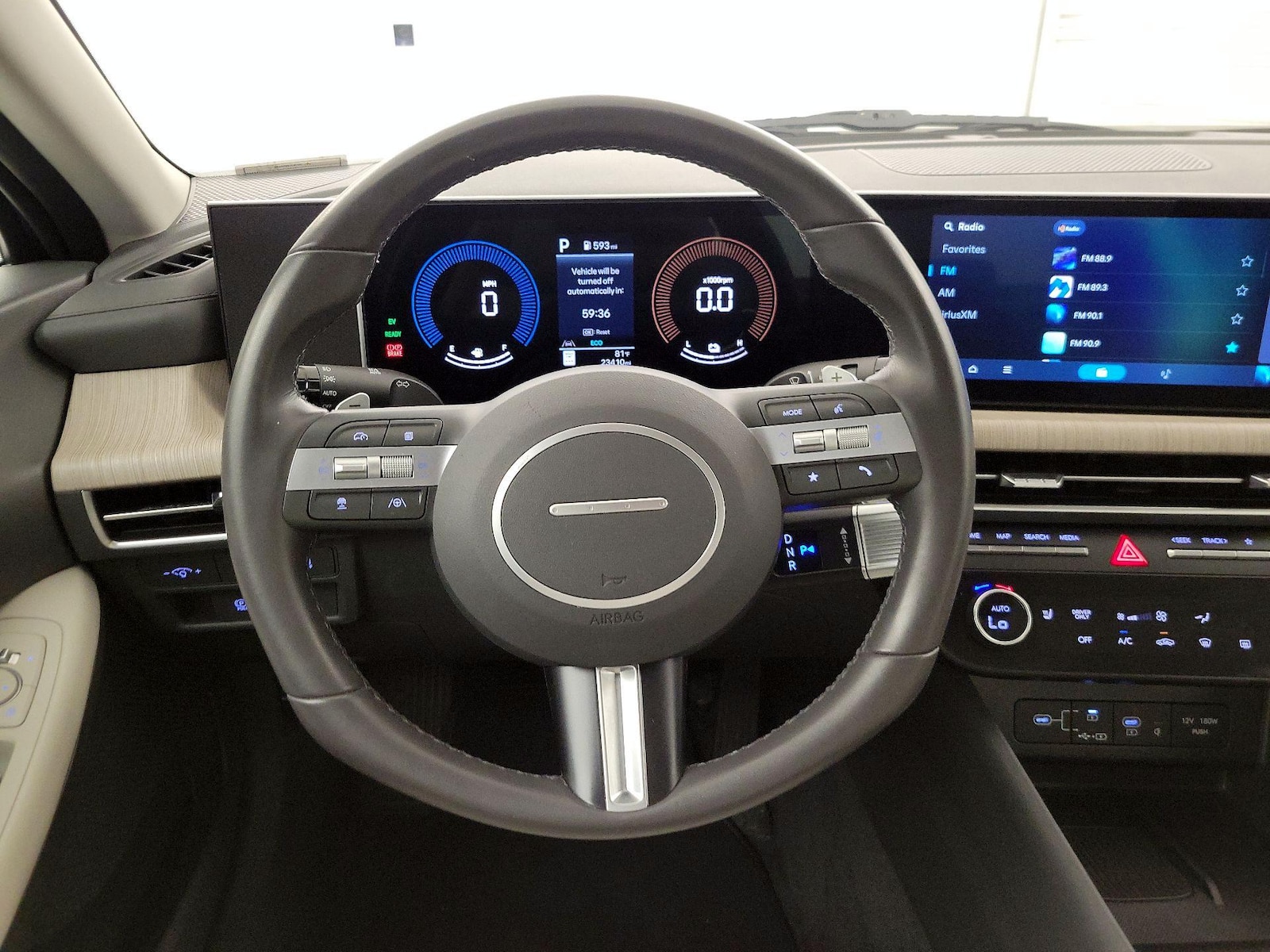 2025 Hyundai Sonata Hybrid SEL - Photo 11