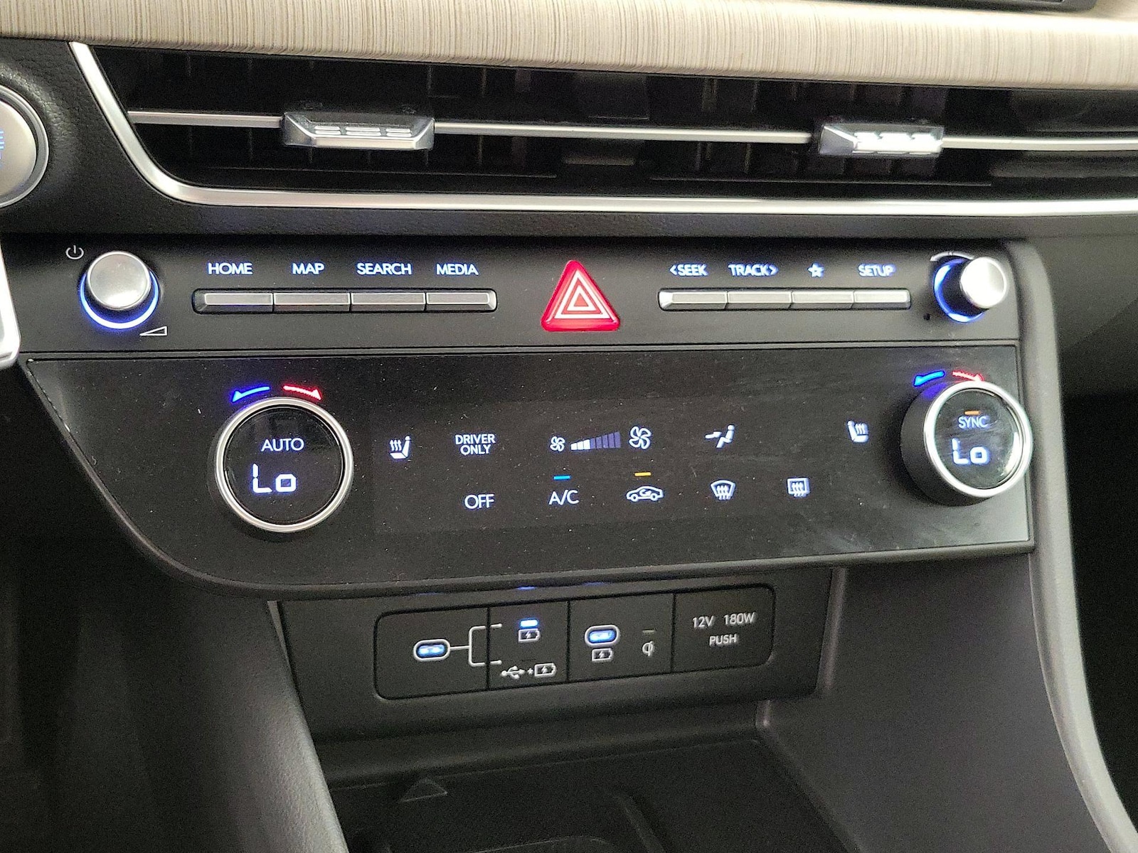 2025 Hyundai Sonata Hybrid SEL - Photo 17