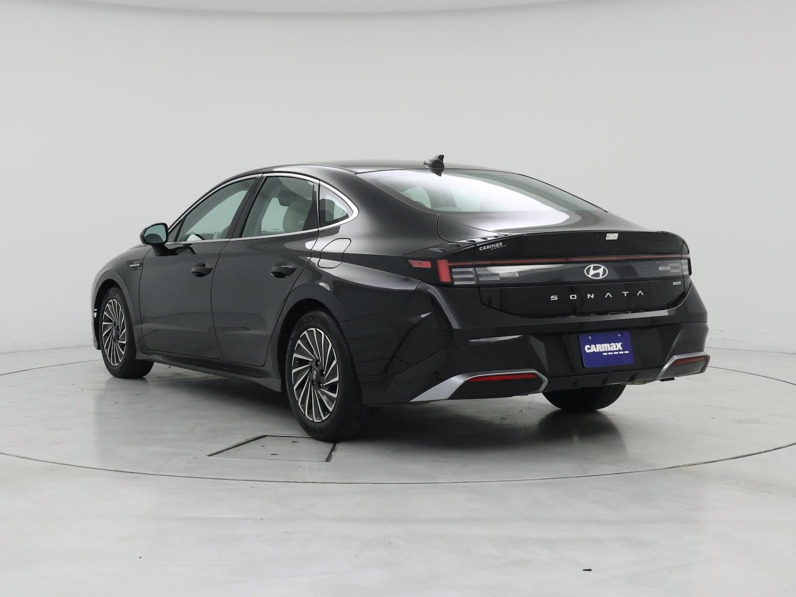2025 Hyundai Sonata Hybrid SEL - Photo 3