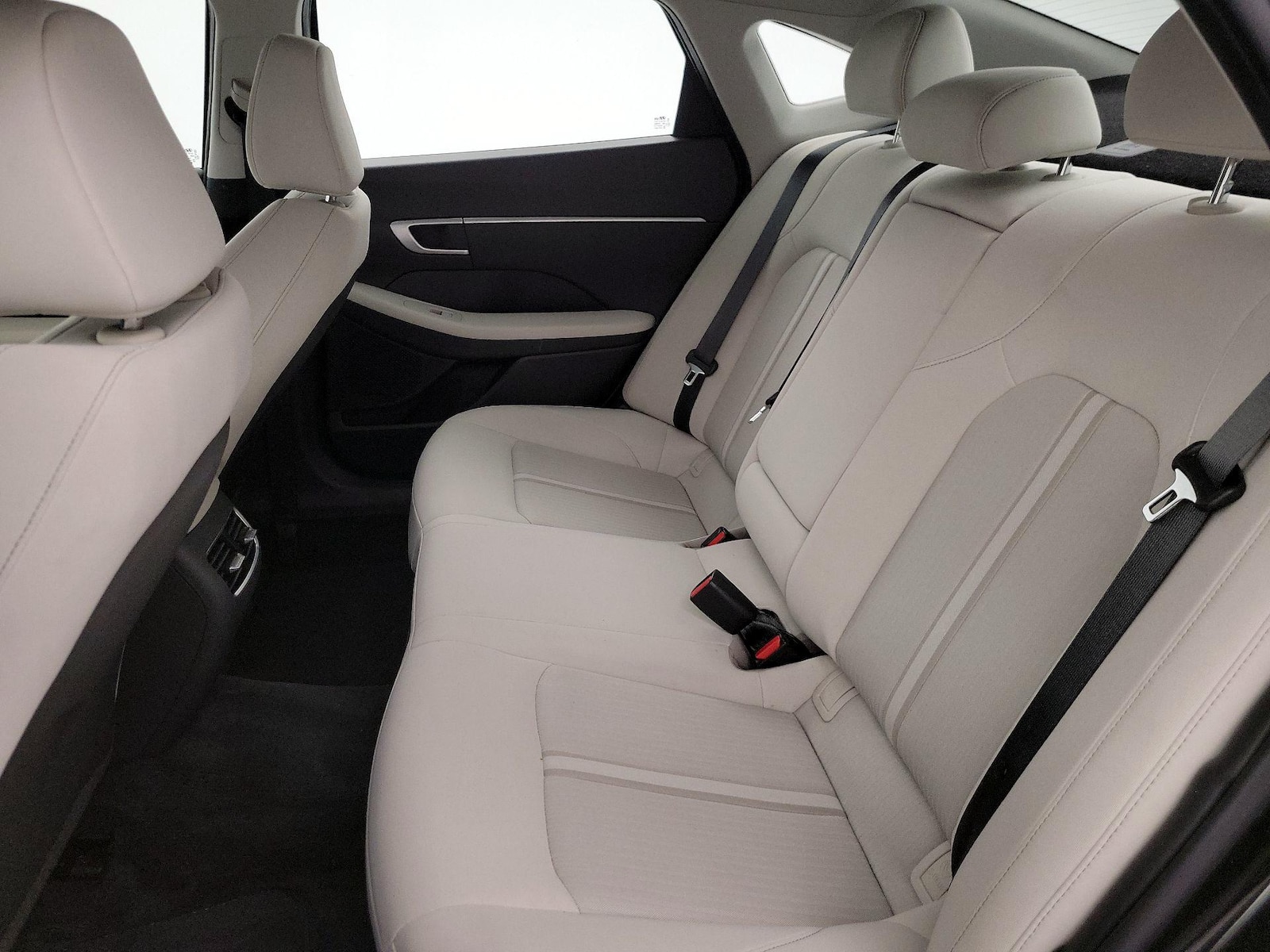 2025 Hyundai Sonata Hybrid SEL - Photo 20