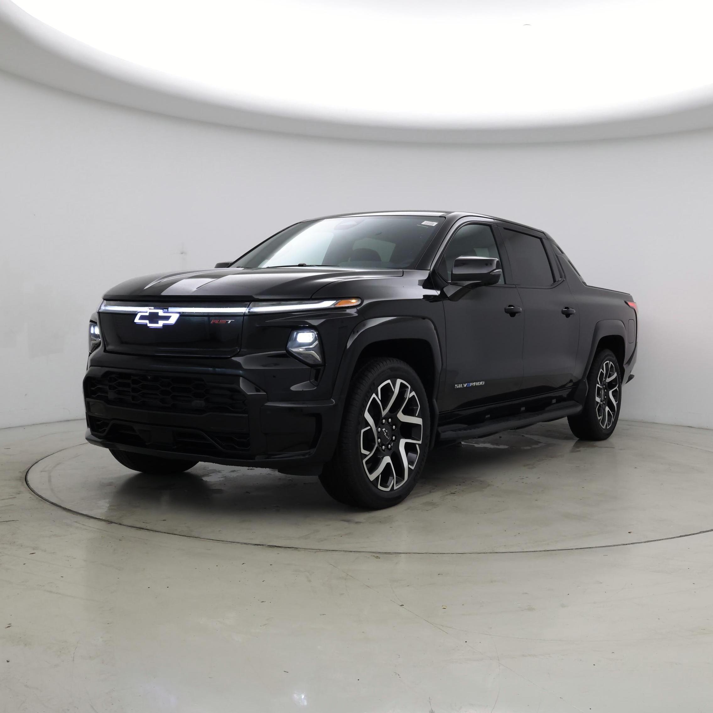Thumbnail: 2024 Chevrolet Silverado EV - 4