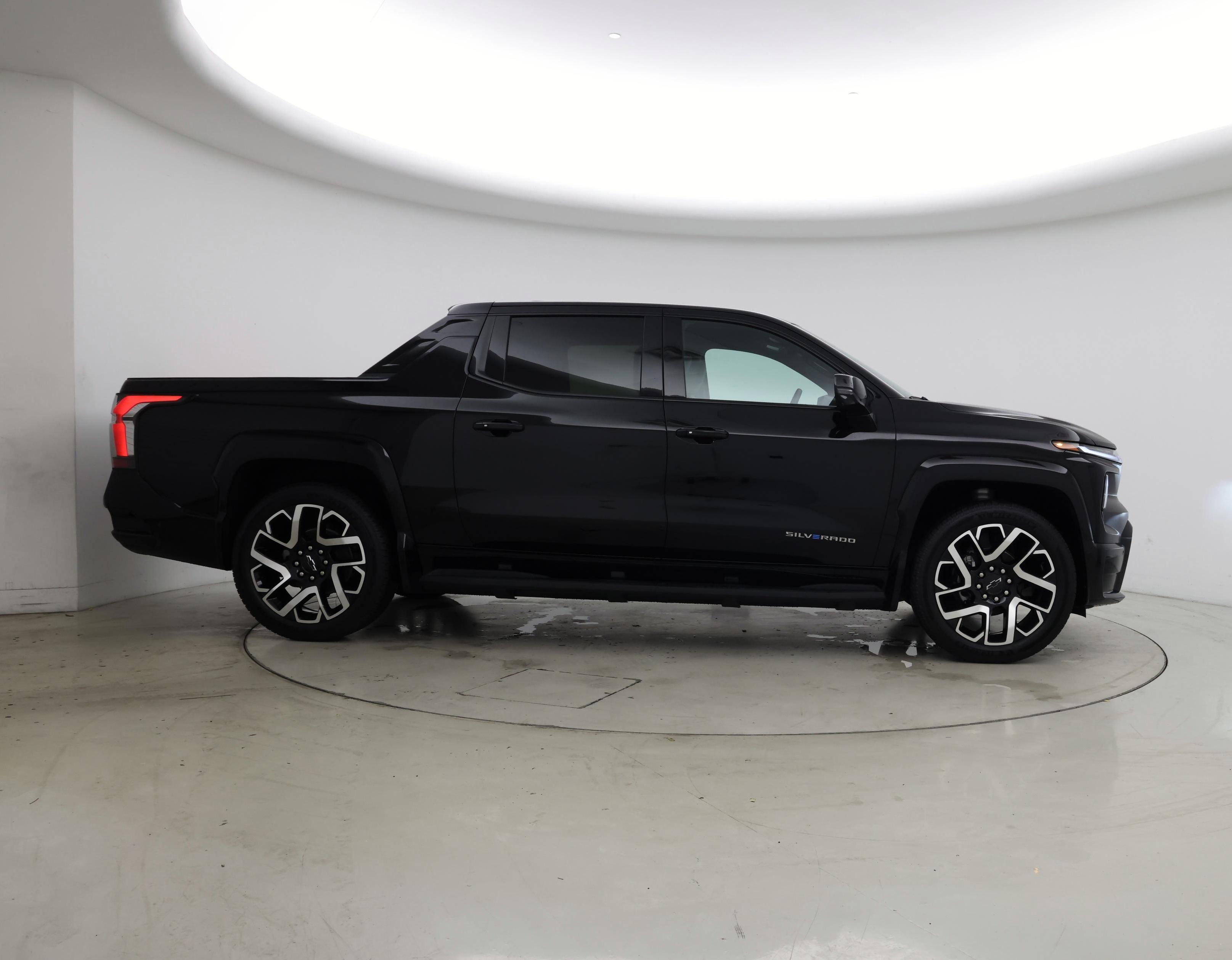 Thumbnail: 2024 Chevrolet Silverado EV - 7