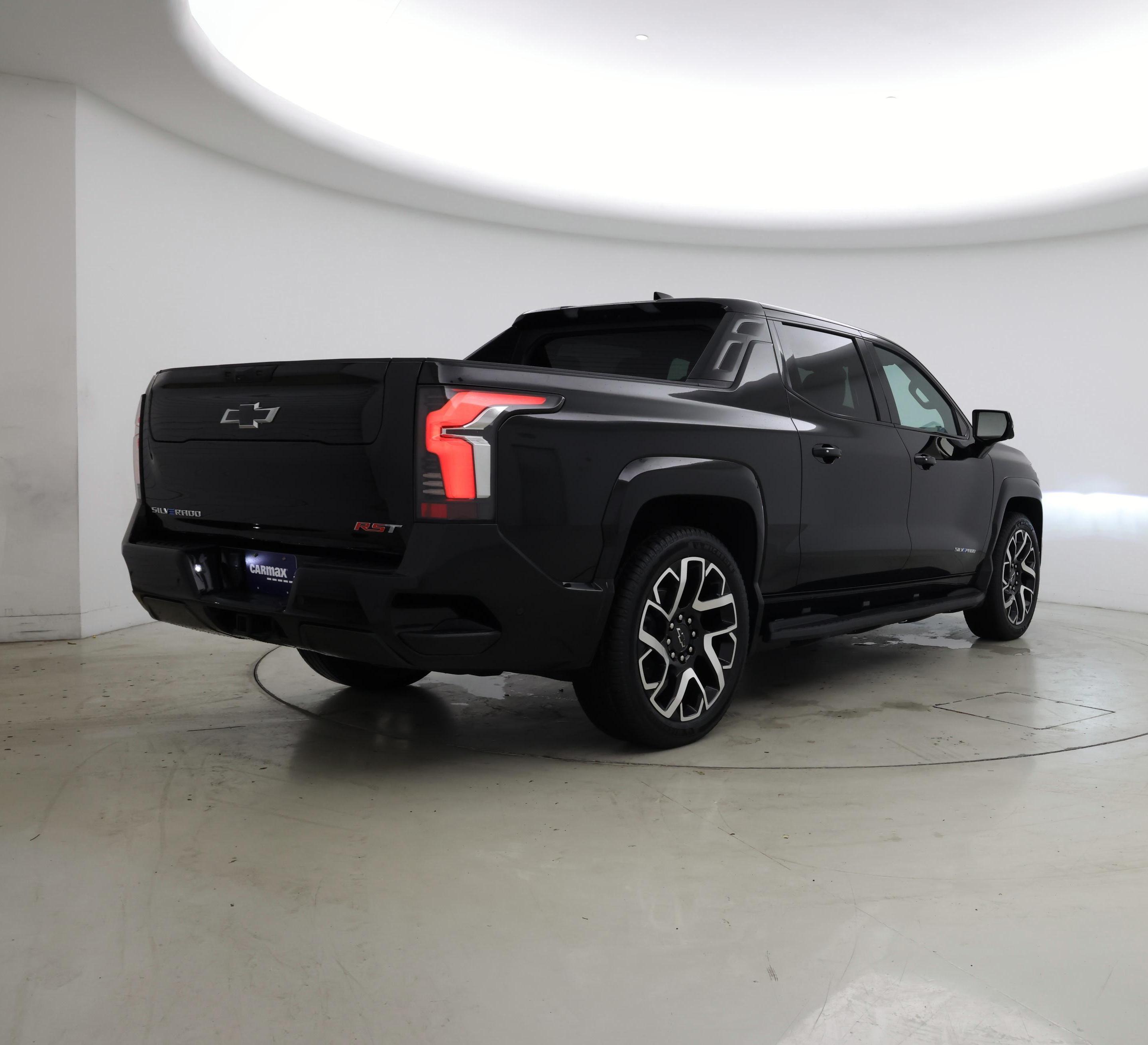 Thumbnail: 2024 Chevrolet Silverado EV - 8