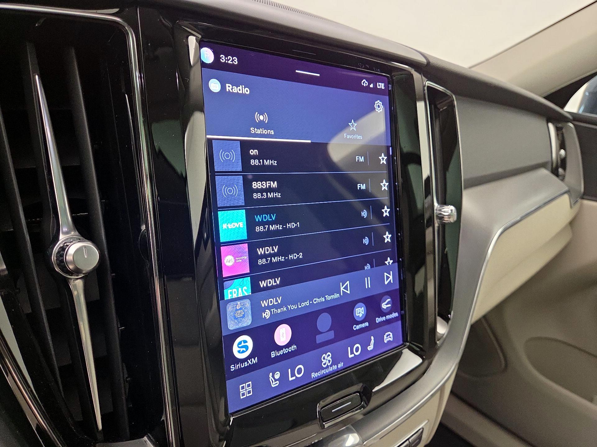 Thumbnail: 2023 Volvo XC60 - 15