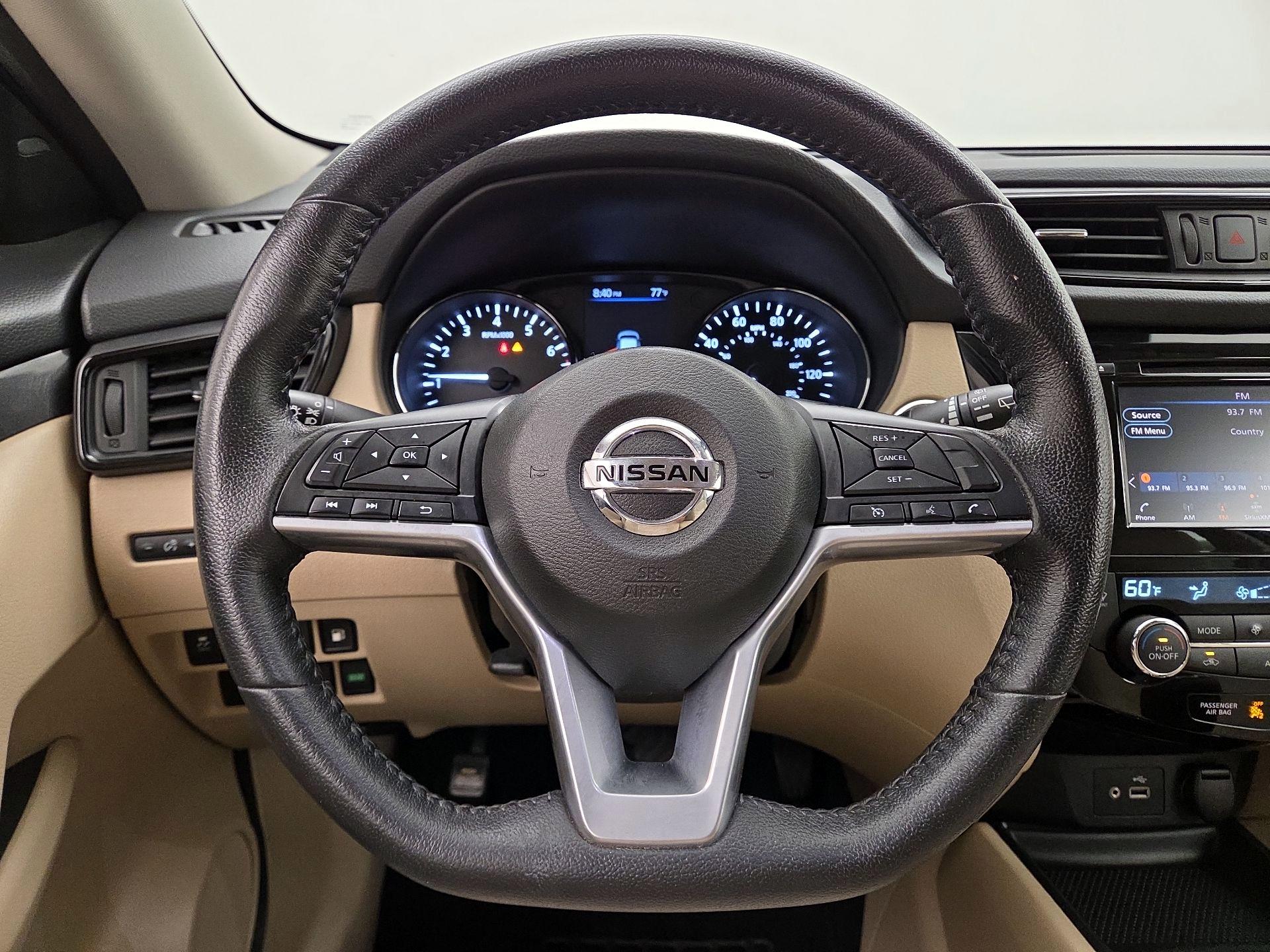 Thumbnail: 2020 Nissan Rogue - 10