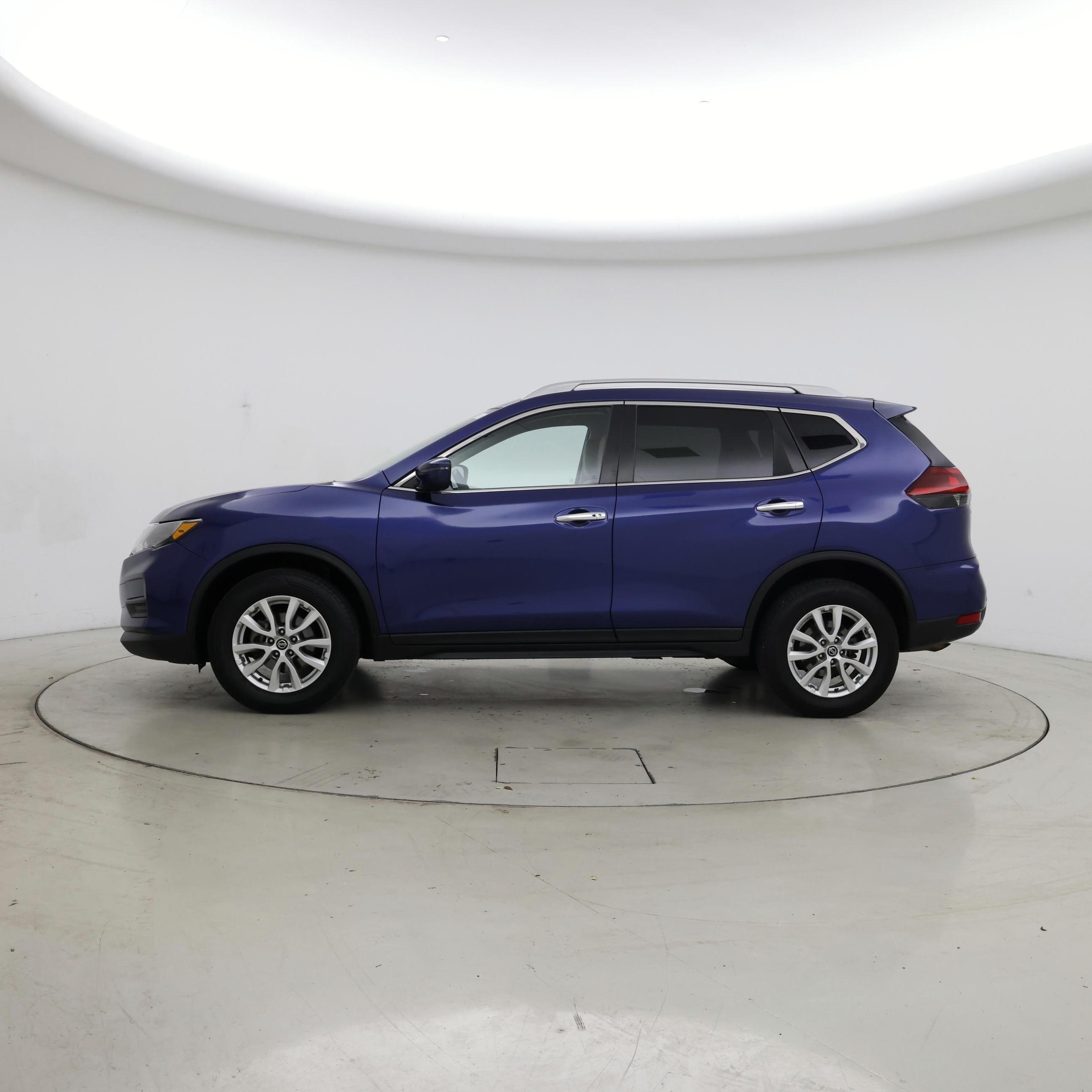 Thumbnail: 2020 Nissan Rogue - 3