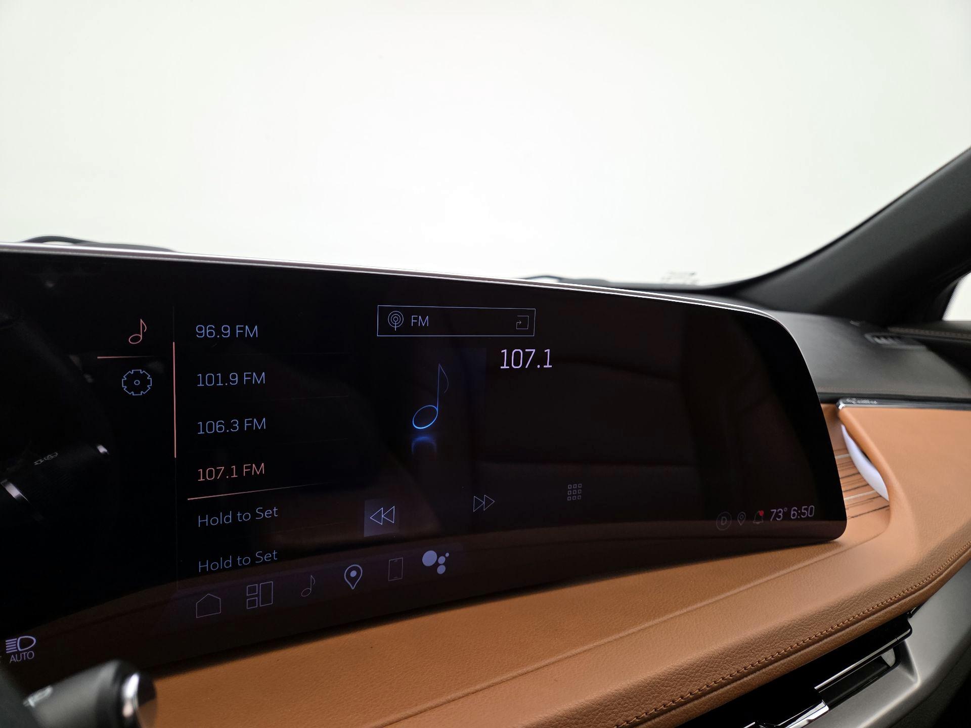Thumbnail: 2024 Cadillac XT4 - 14