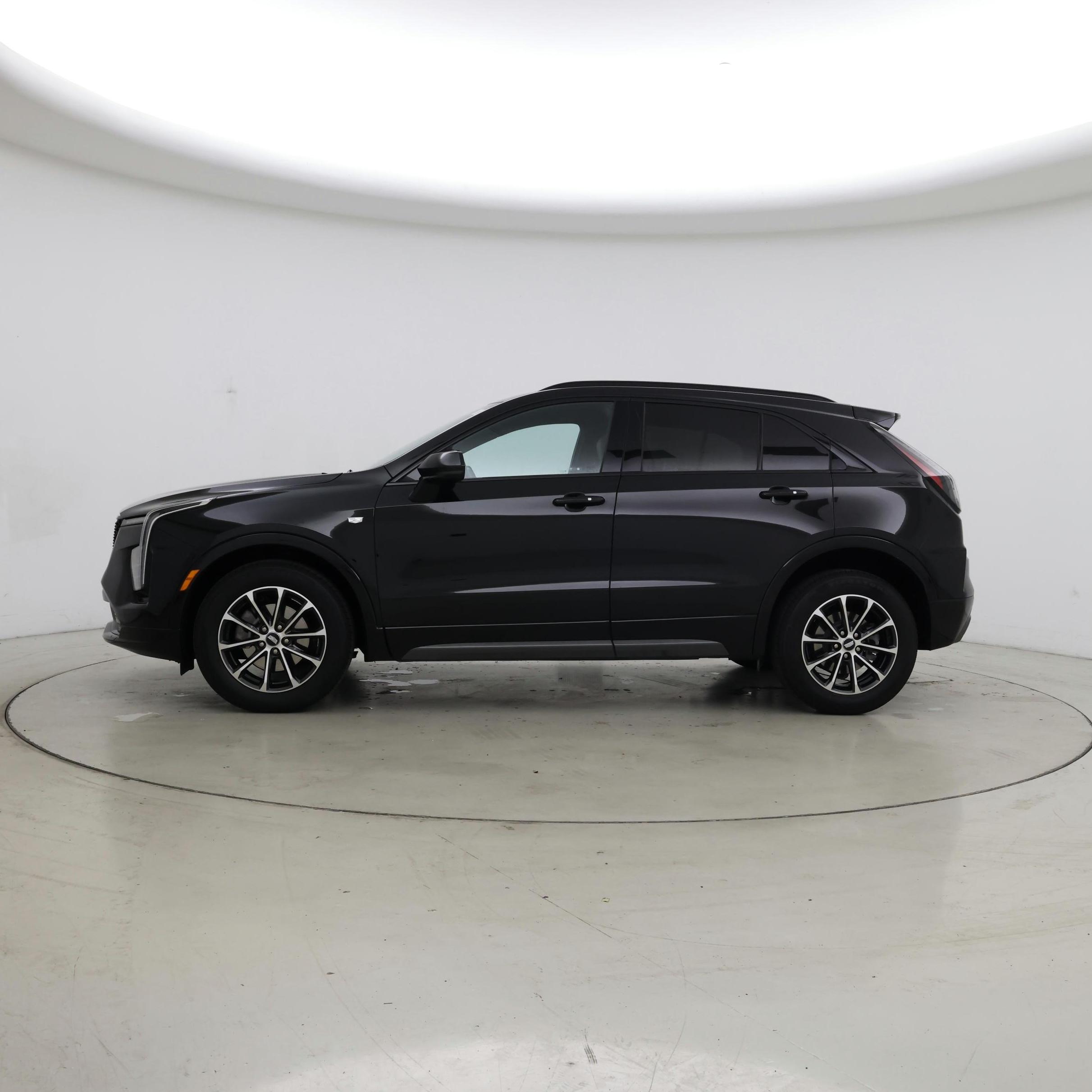 Thumbnail: 2024 Cadillac XT4 - 3