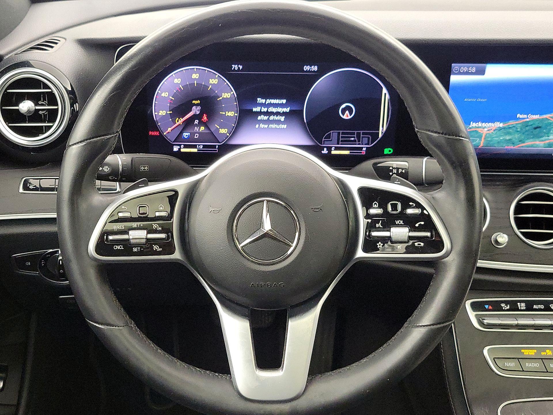 Thumbnail: 2020 Mercedes-Benz E-Class - 10