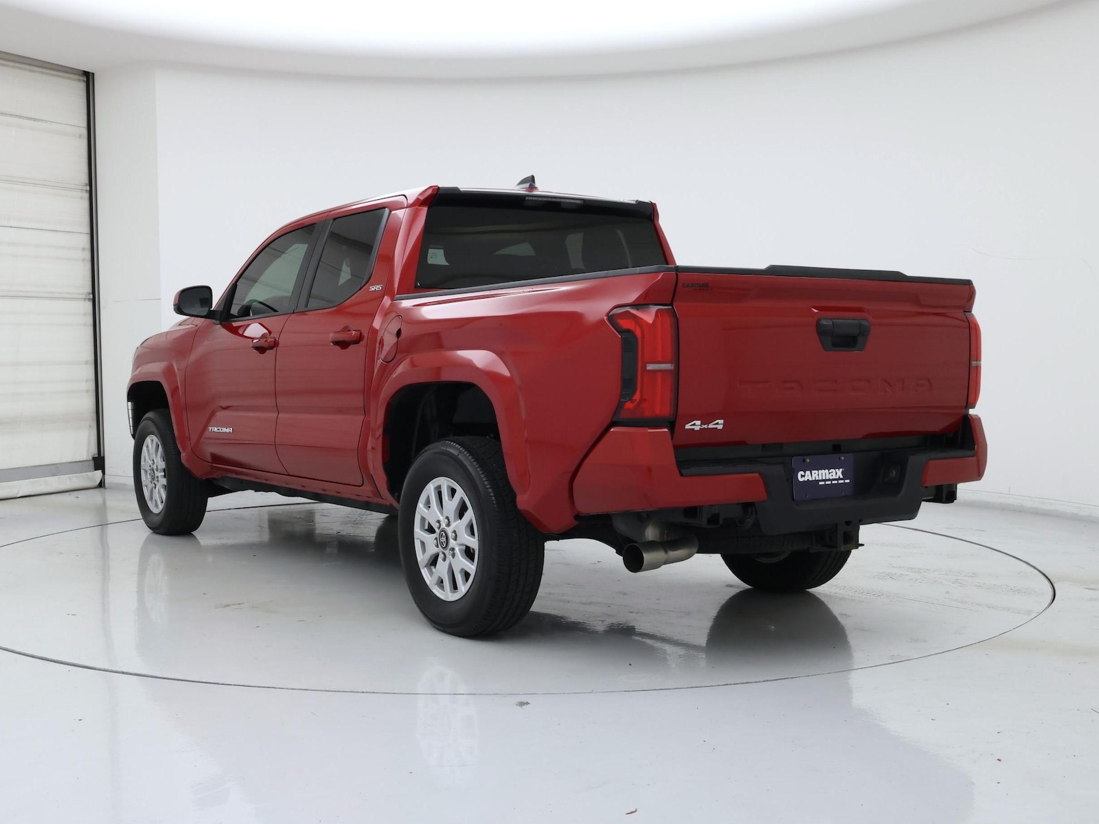 2025 Toyota Tacoma SR5 - Photo 3