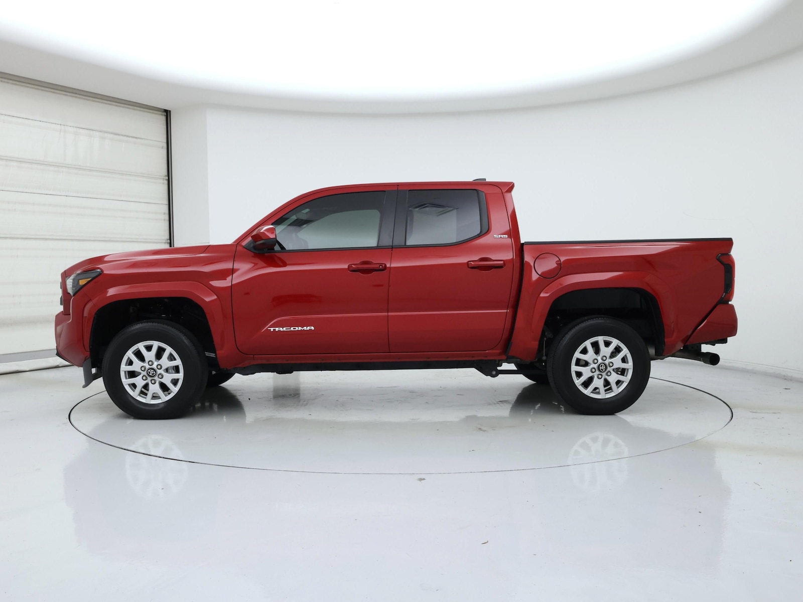 2025 Toyota Tacoma SR5 - Photo 4